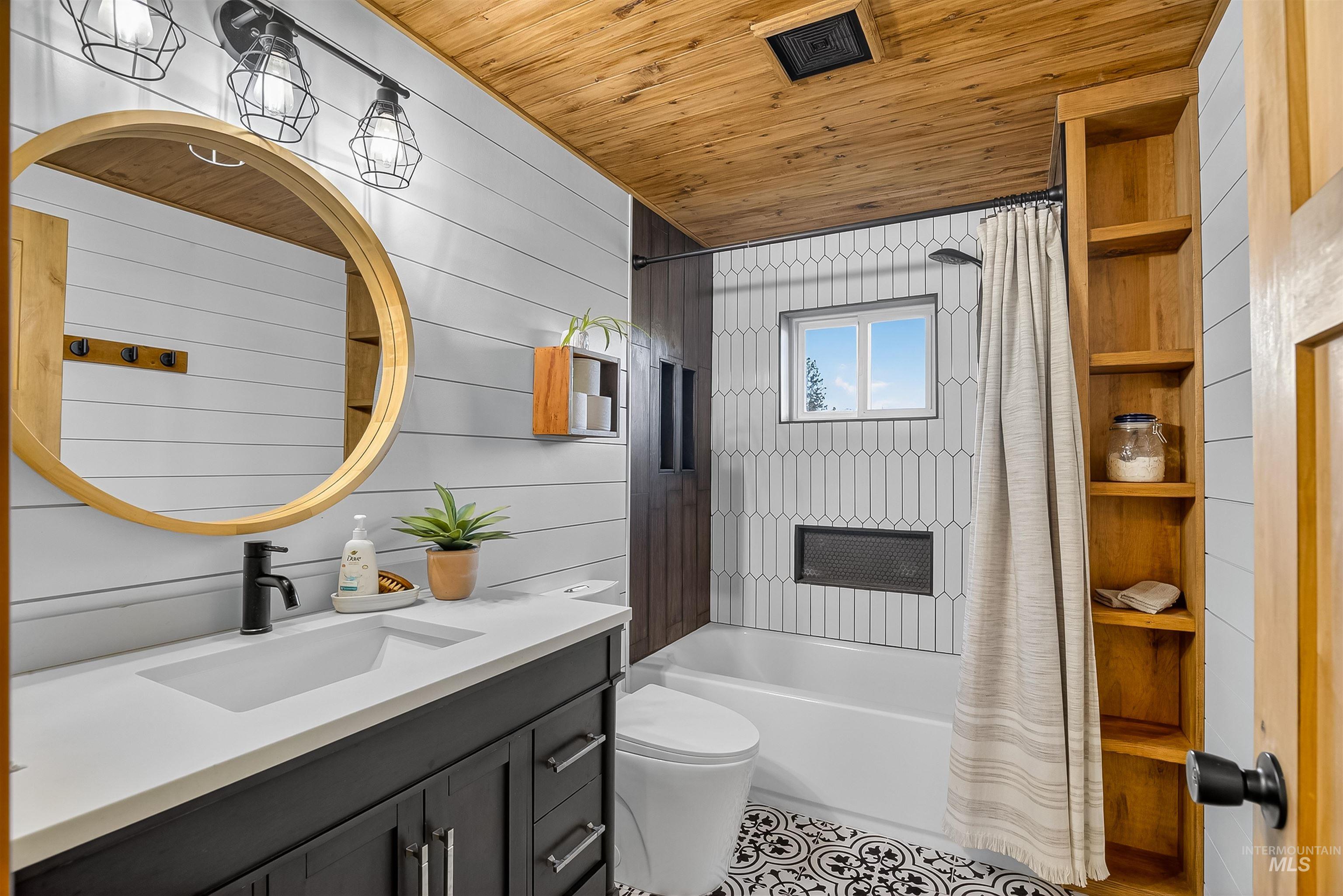 2157 Luke's Gulch Rd., Stites, Idaho 83552, 4 Bedrooms, 2 Bathrooms, Residential For Sale, Price $614,500,MLS 98963060