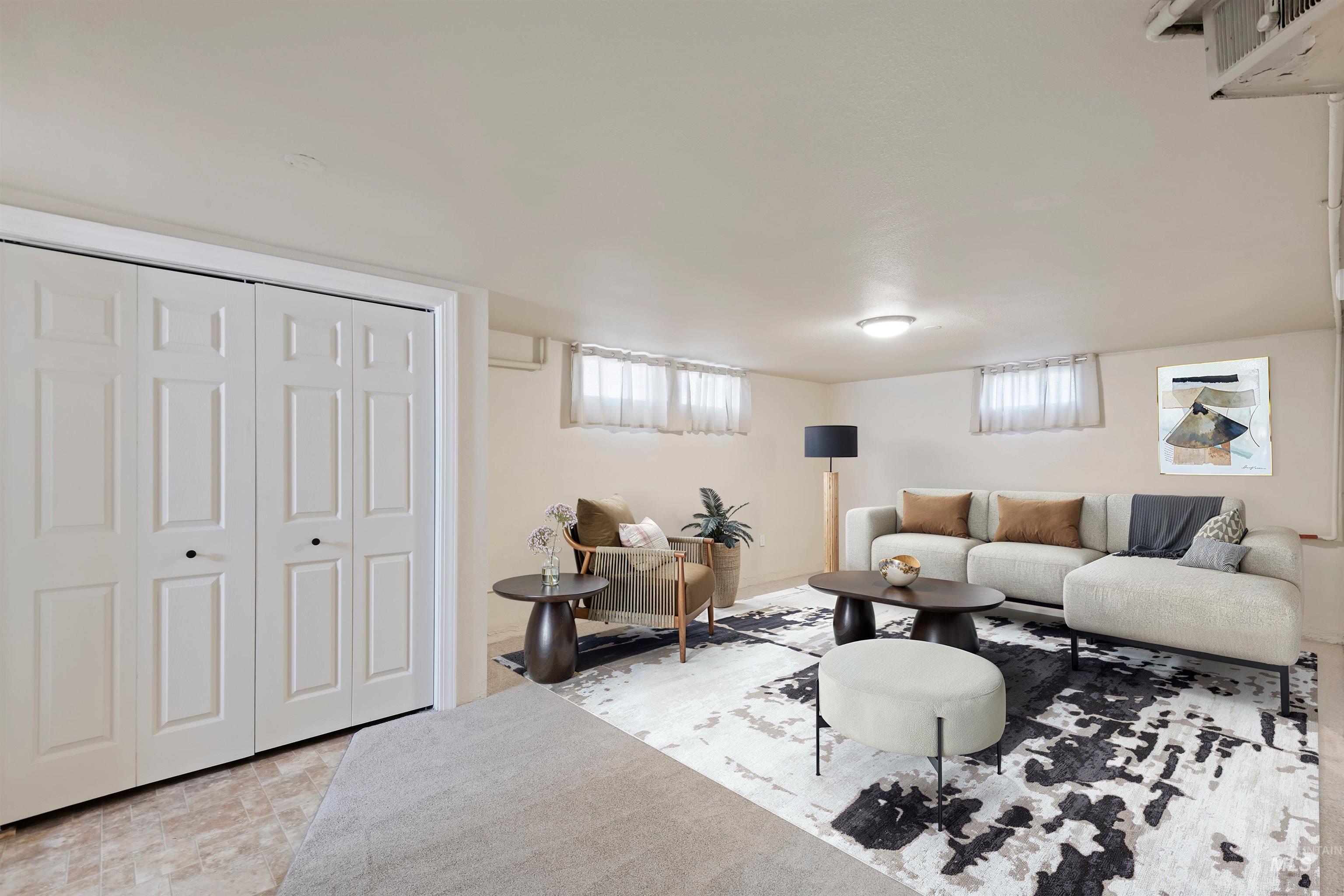 1803 S Arcadia, Boise, Idaho 83705, 4 Bedrooms, 2 Bathrooms, Residential For Sale, Price $449,900,MLS 98963083