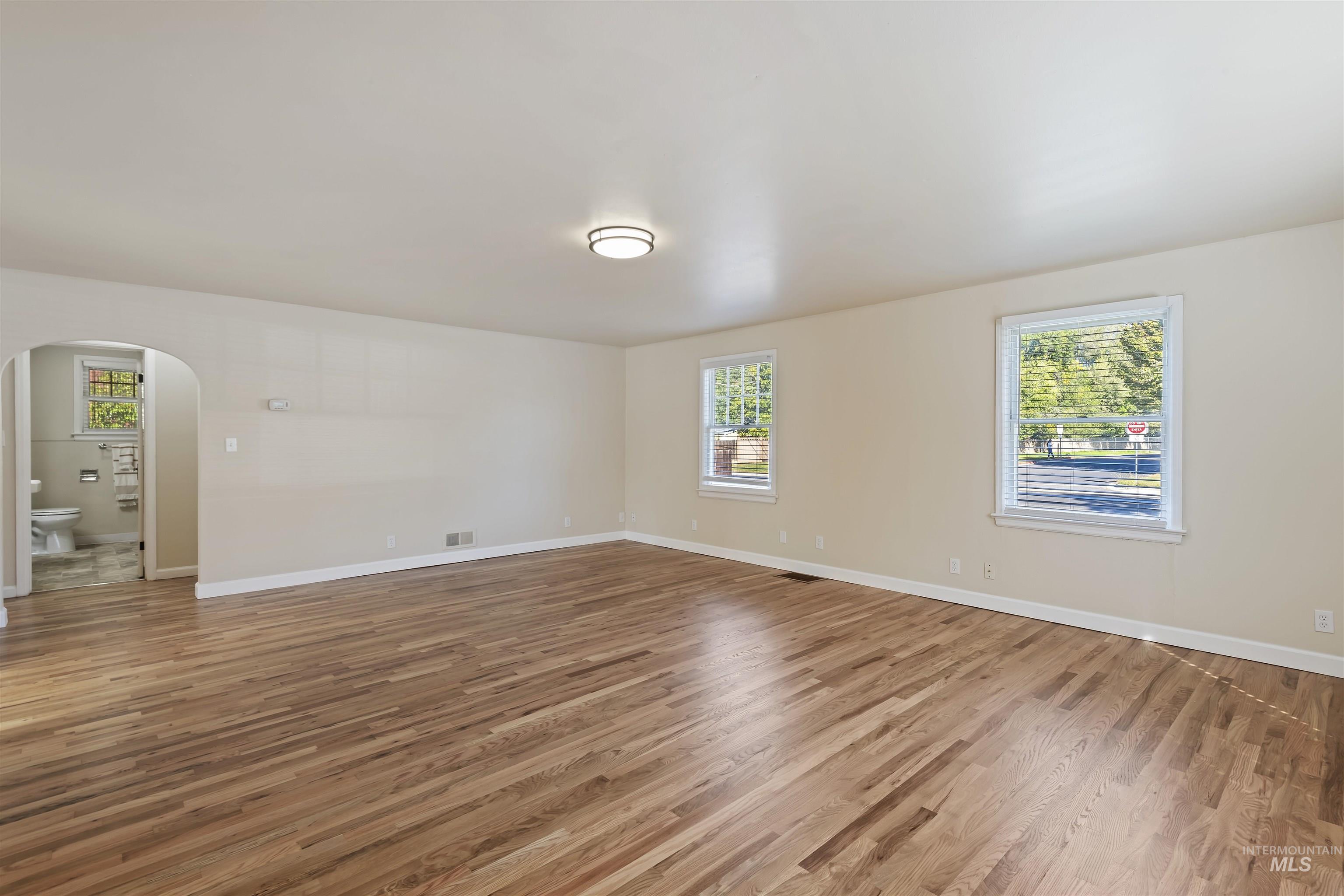 1803 S Arcadia, Boise, Idaho 83705, 4 Bedrooms, 2 Bathrooms, Residential For Sale, Price $449,900,MLS 98963083