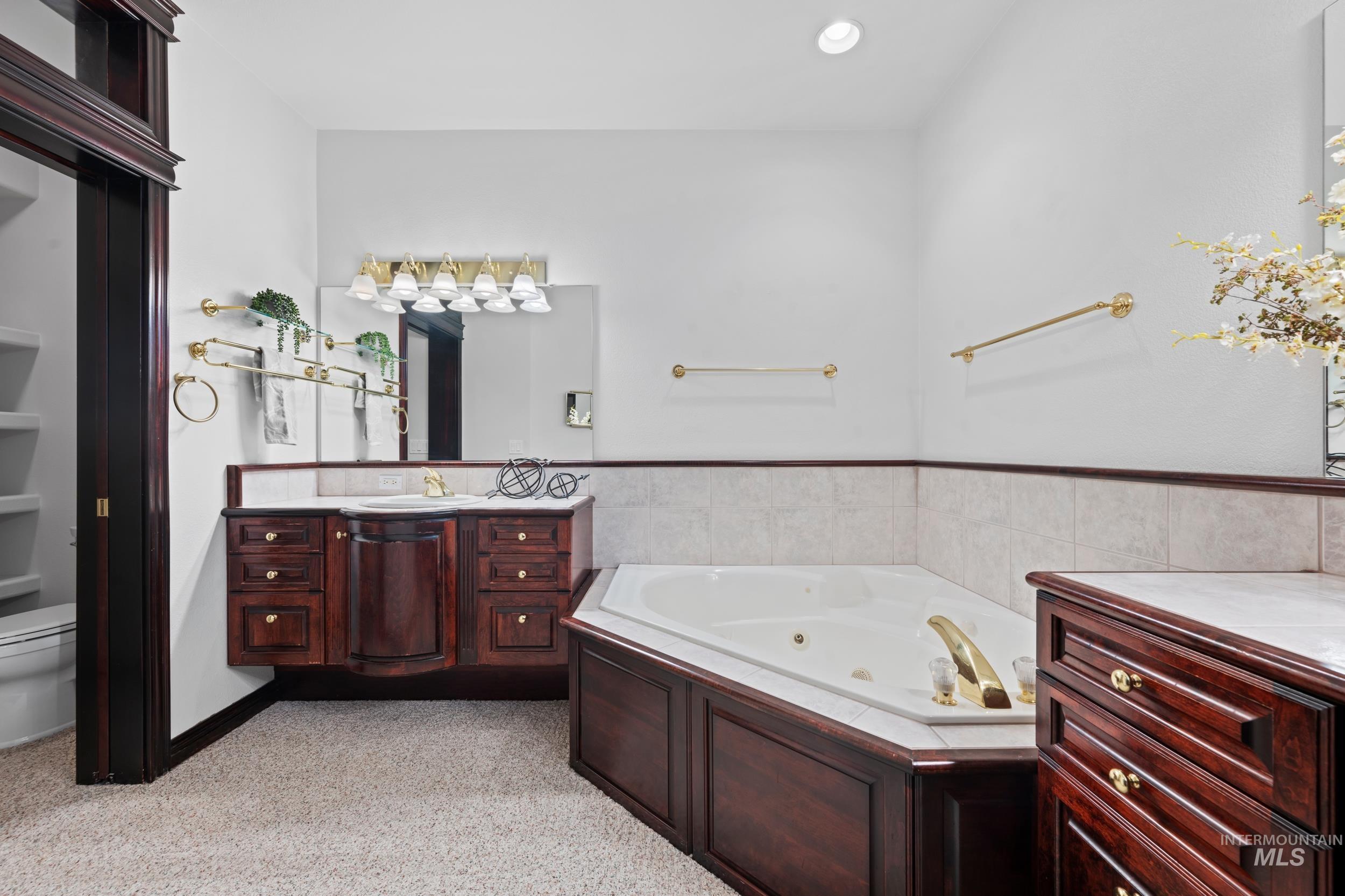 2615 SE 5th Way, Meridian, Idaho 83642-7411, 4 Bedrooms, 3 Bathrooms, Residential For Sale, Price $749,900,MLS 98963098