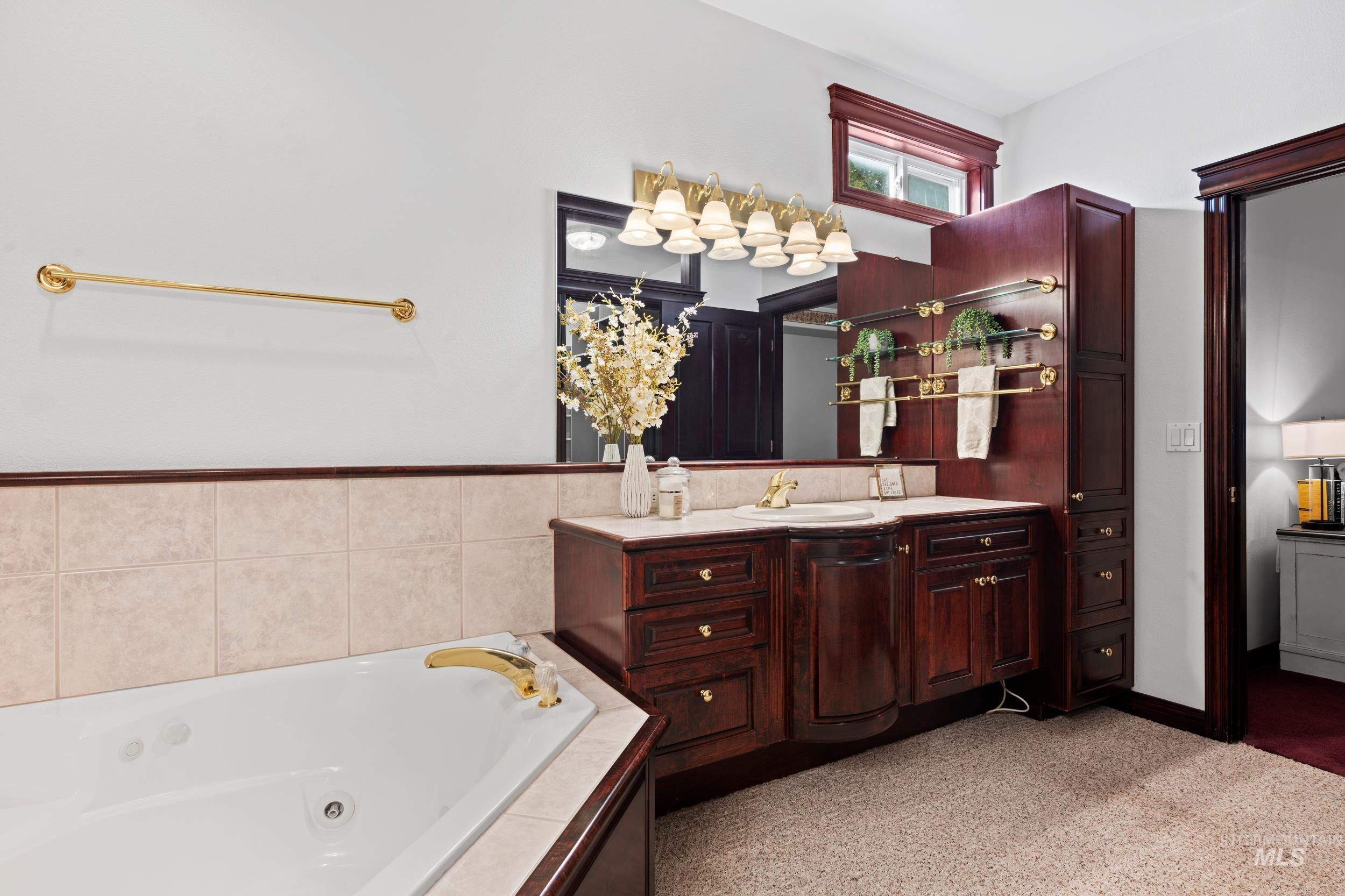 2615 SE 5th Way, Meridian, Idaho 83642-7411, 4 Bedrooms, 3 Bathrooms, Residential For Sale, Price $749,900,MLS 98963098