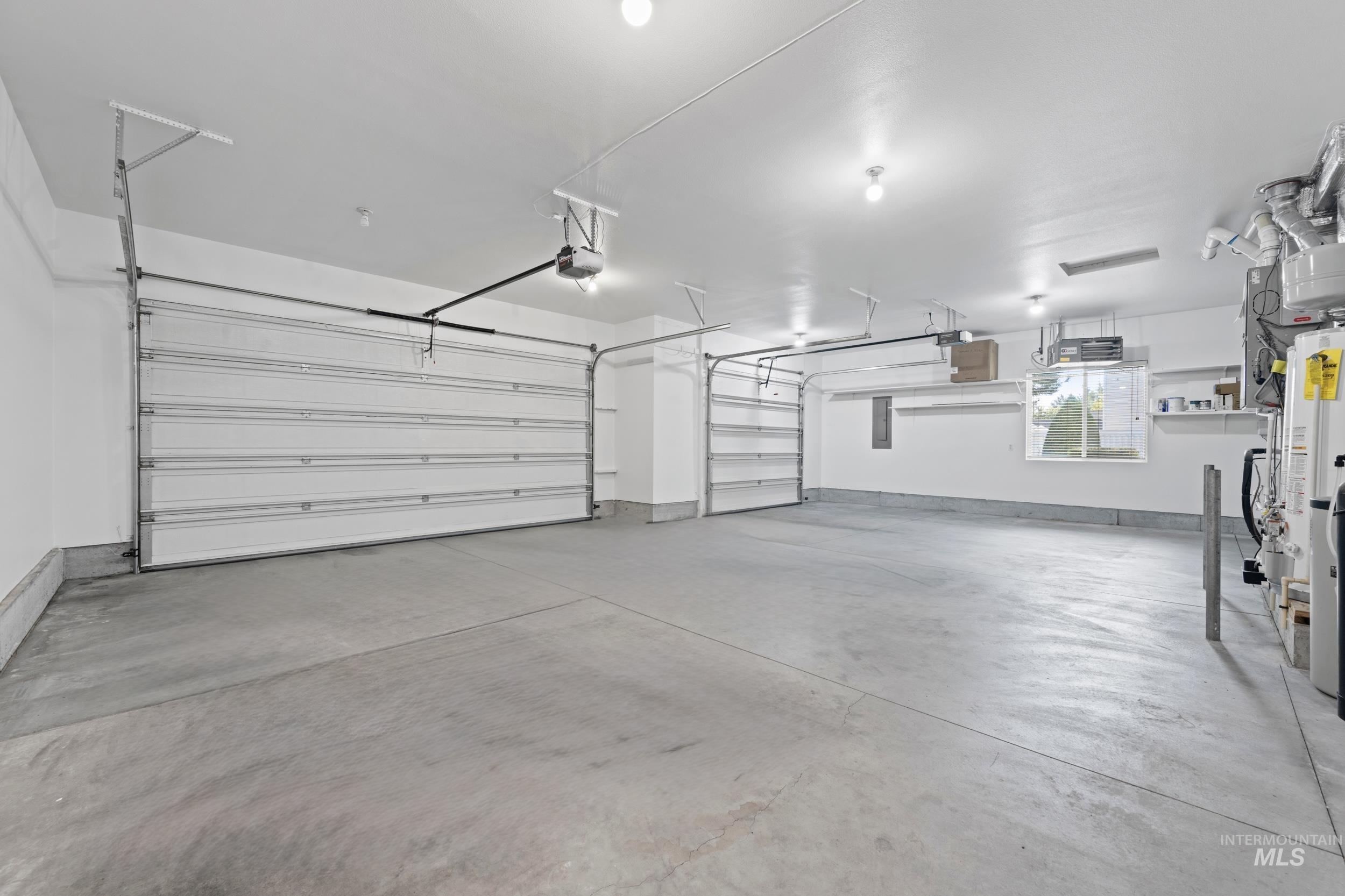 2615 SE 5th Way, Meridian, Idaho 83642-7411, 4 Bedrooms, 3 Bathrooms, Residential For Sale, Price $749,900,MLS 98963098