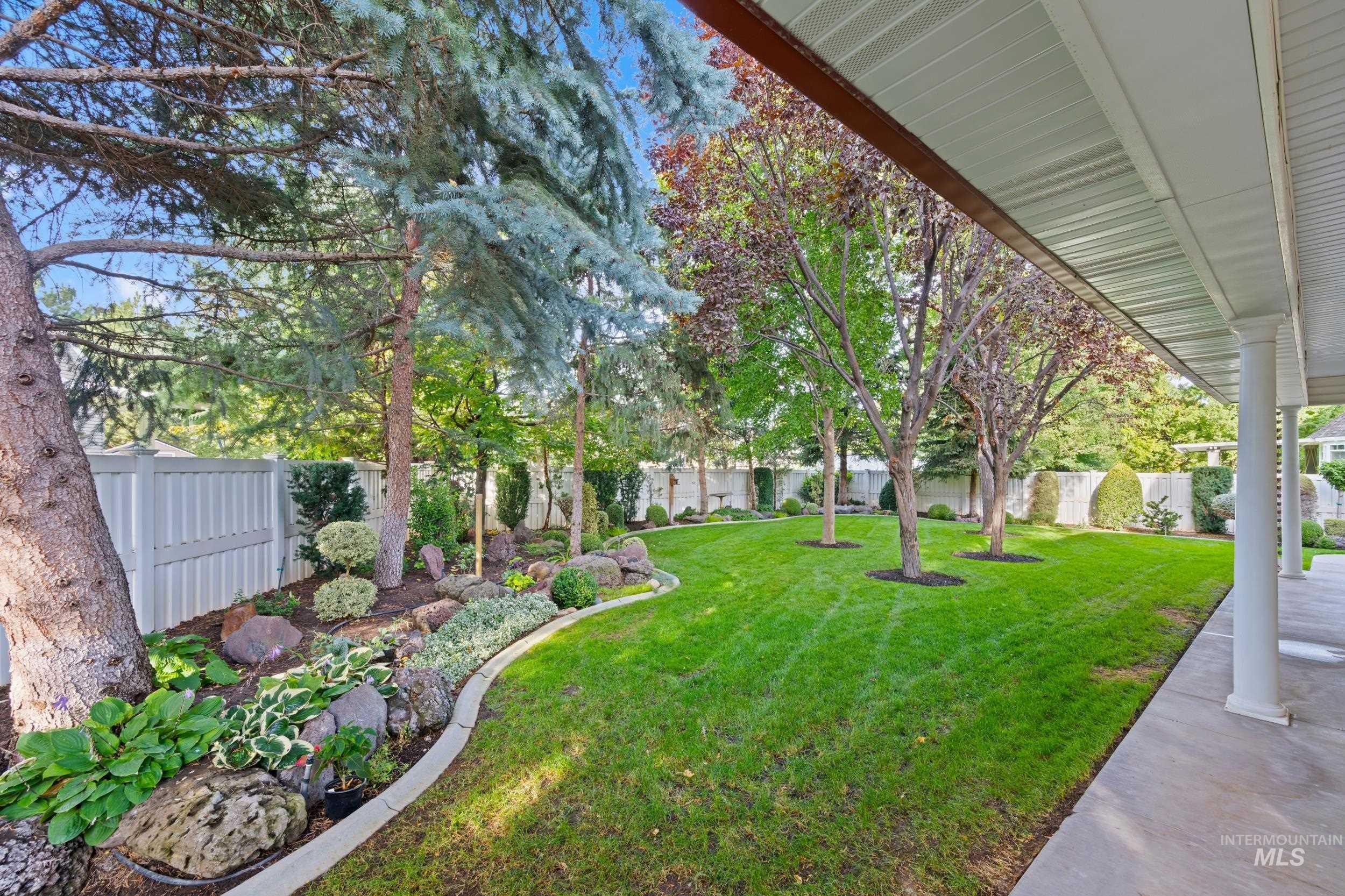 2615 SE 5th Way, Meridian, Idaho 83642-7411, 4 Bedrooms, 3 Bathrooms, Residential For Sale, Price $749,900,MLS 98963098
