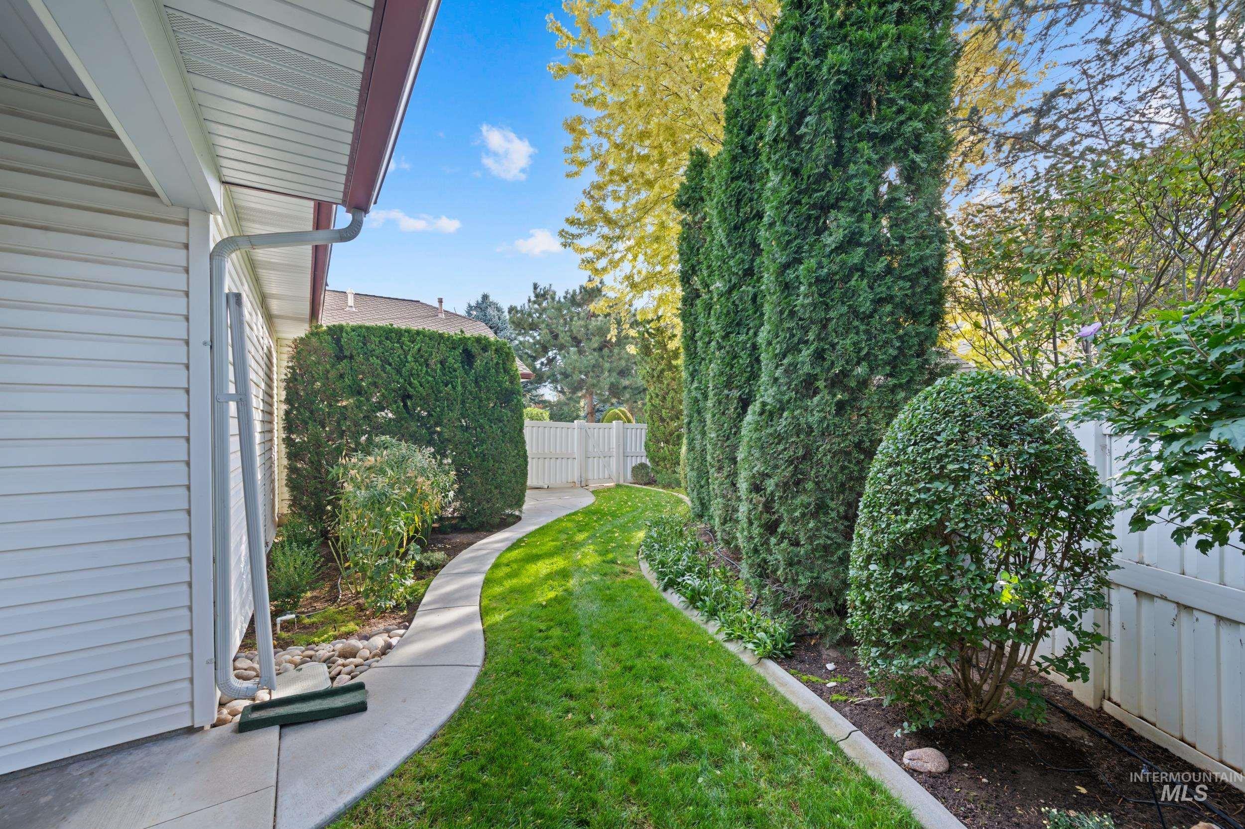 2615 SE 5th Way, Meridian, Idaho 83642-7411, 4 Bedrooms, 3 Bathrooms, Residential For Sale, Price $749,900,MLS 98963098