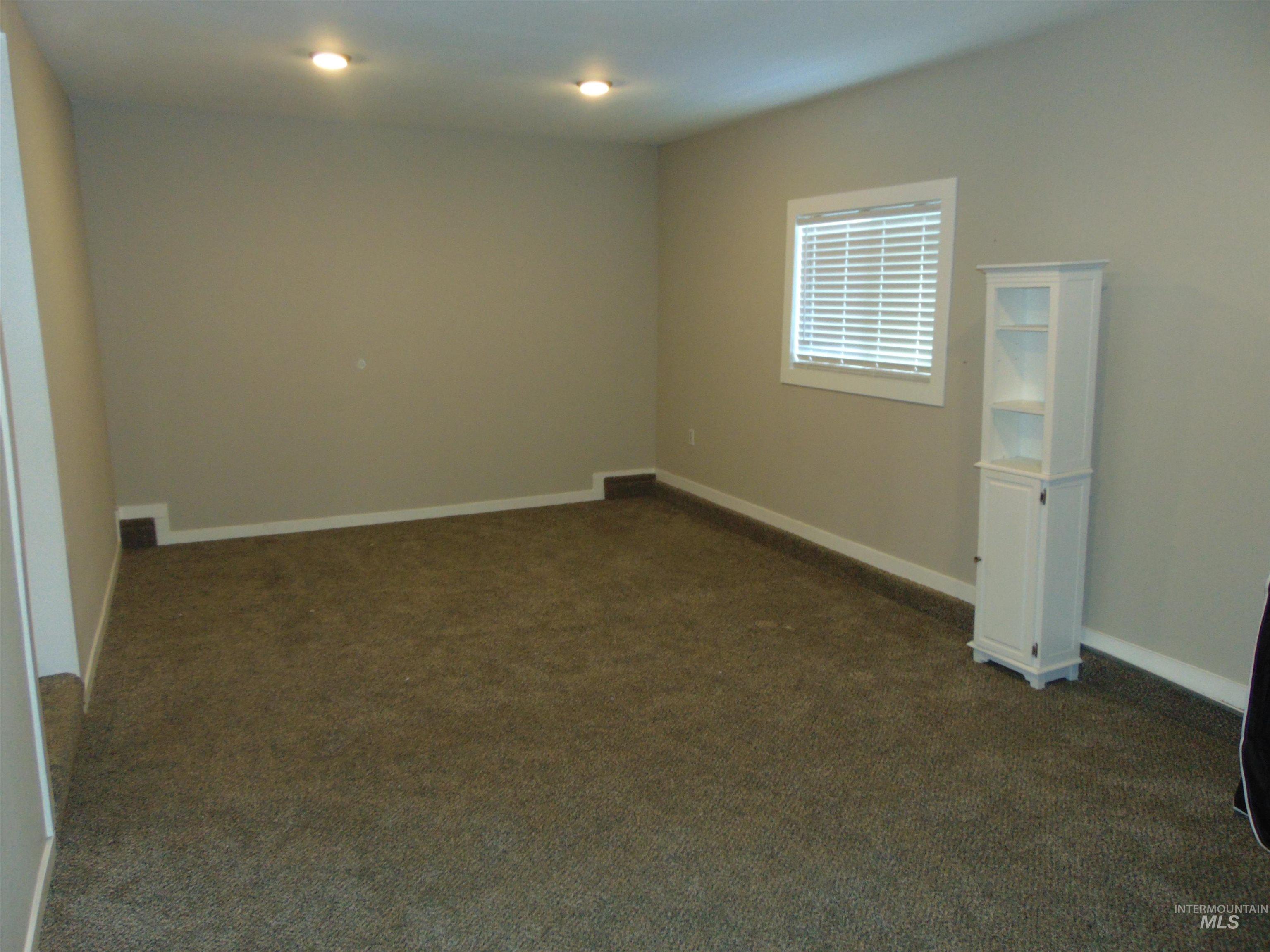 811 Park Dr, Lewiston, Idaho 83501, 3 Bedrooms, 1 Bathroom, Residential For Sale, Price $309,000,MLS 98963104