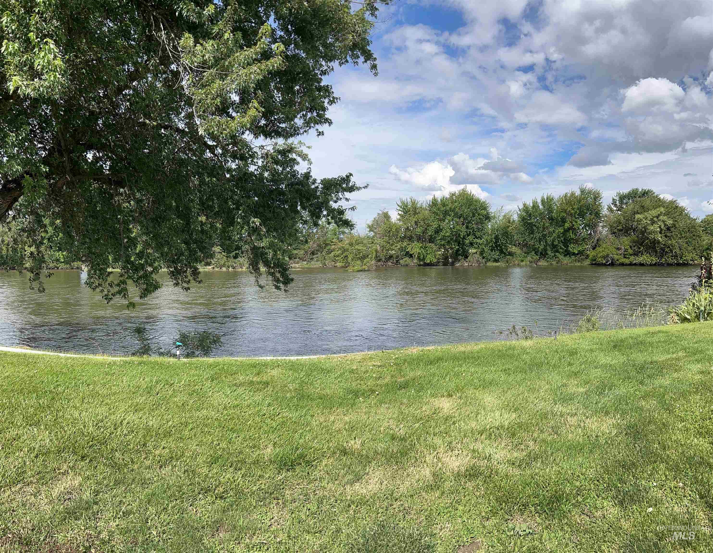 3100 Alden RD. Trlr 8, Fruitland, Idaho 83619, 1 Bedroom, 1 Bathroom, Residential For Sale, Price $89,000, 98963109