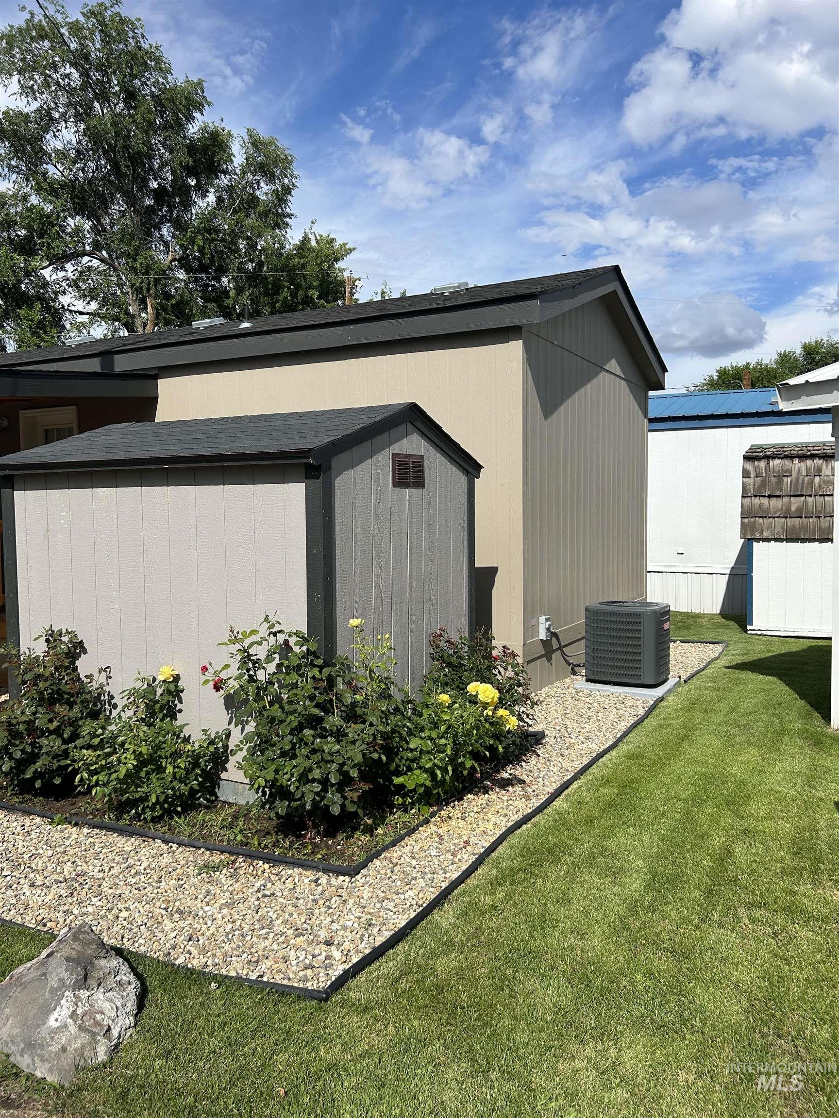 3100 Alden RD. Trlr 8, Fruitland, Idaho 83619, 1 Bedroom, 1 Bathroom, Residential For Sale, Price $89,000, 98963109