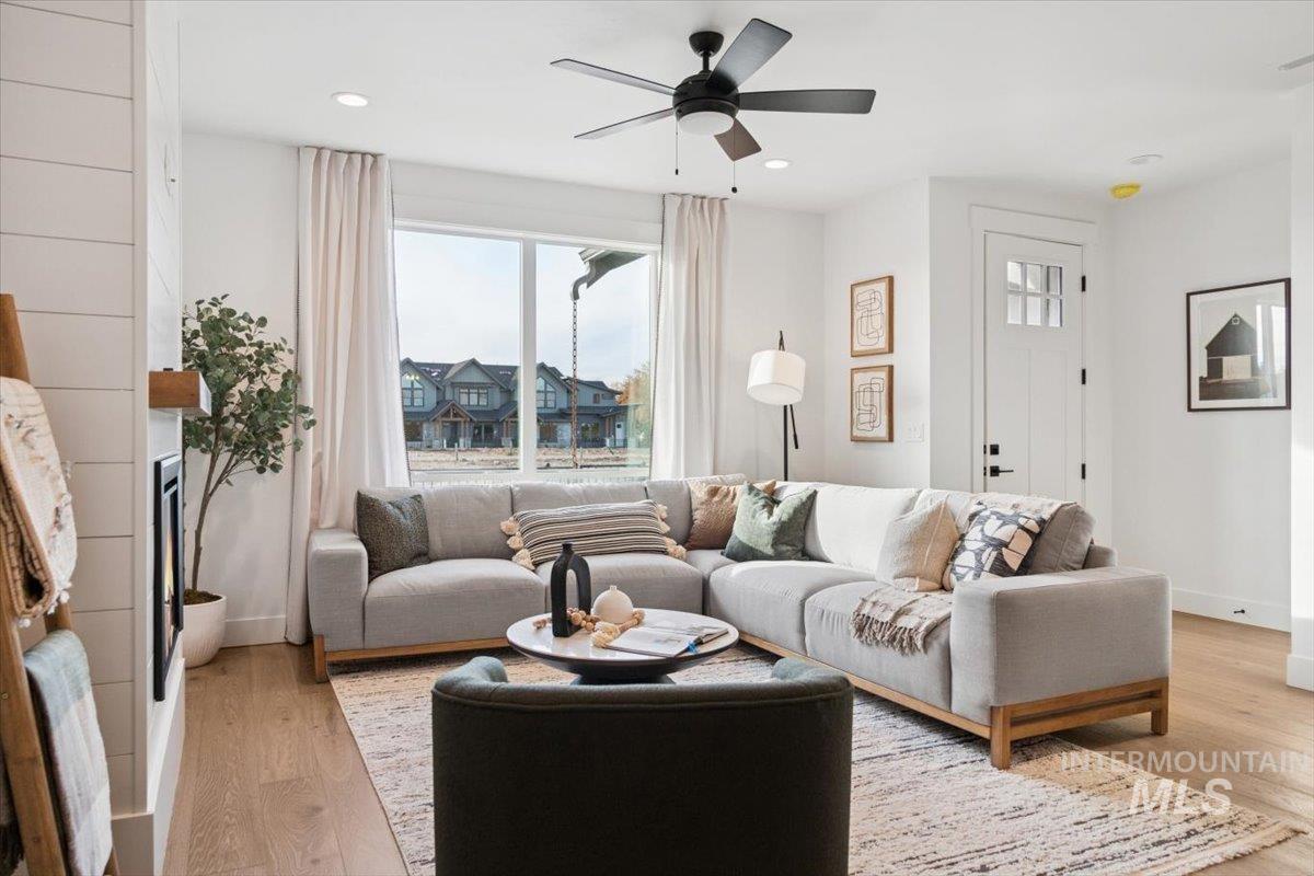 2046 W Freya Ct, Eagle, Idaho 83616, 3 Bedrooms, 2.5 Bathrooms, Residential For Sale, Price $499,900,MLS 98963111