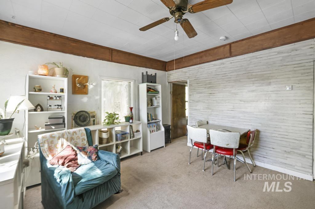 952 2nd Ave W, Twin Falls, Idaho 83301-5401, 3 Bedrooms, 1 Bathroom, Residential For Sale, Price $185,000,MLS 98963147