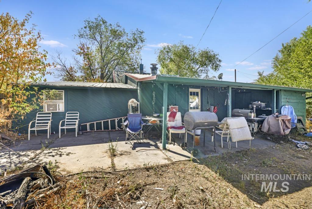 952 2nd Ave W, Twin Falls, Idaho 83301-5401, 3 Bedrooms, 1 Bathroom, Residential For Sale, Price $185,000,MLS 98963147