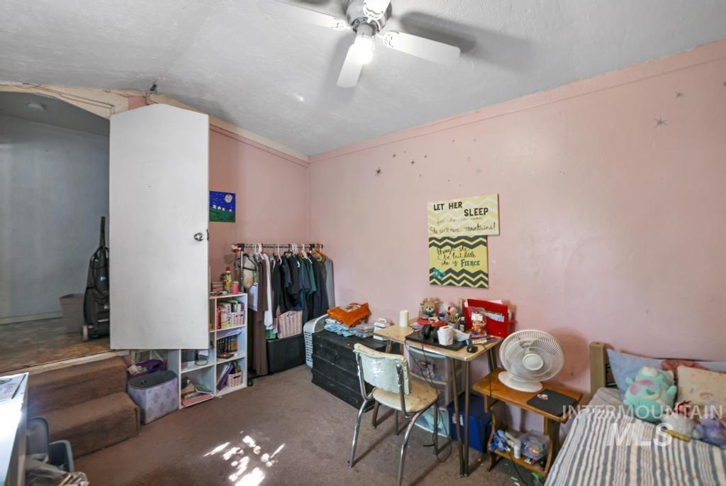 952 2nd Ave W, Twin Falls, Idaho 83301-5401, 3 Bedrooms, 1 Bathroom, Residential For Sale, Price $185,000,MLS 98963147