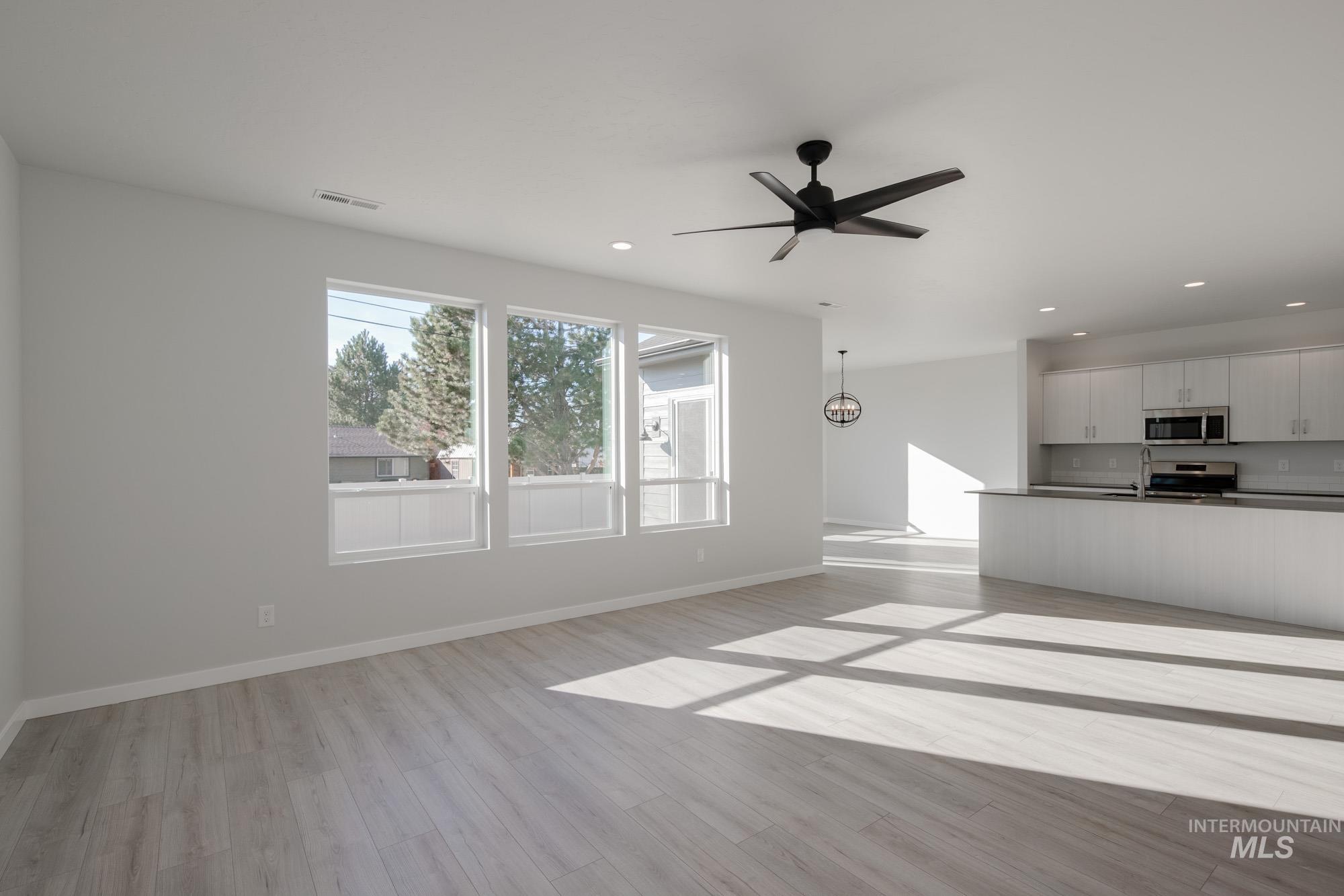 751 Strike Eagle St, Mountain Home, Idaho 83647, 4 Bedrooms, 2 Bathrooms, Residential For Sale, Price $449,990,MLS 98963152