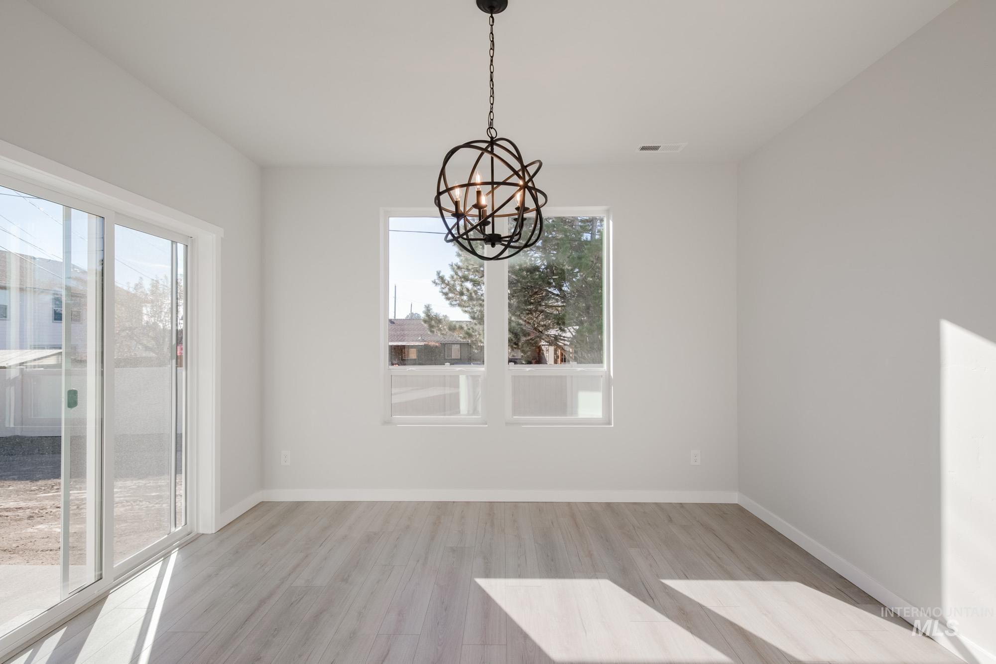 751 Strike Eagle St, Mountain Home, Idaho 83647, 4 Bedrooms, 2 Bathrooms, Residential For Sale, Price $449,990,MLS 98963152