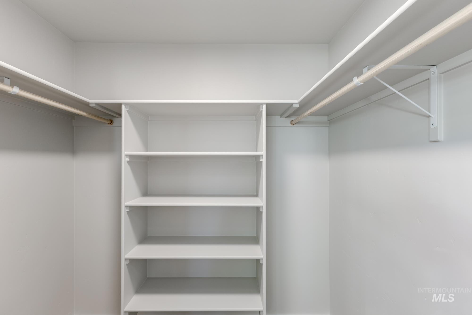 103 Bighorn St, Horseshoe Bend, Idaho 83629, 3 Bedrooms, 2.5 Bathrooms, Residential For Sale, Price $343,990,MLS 98963155