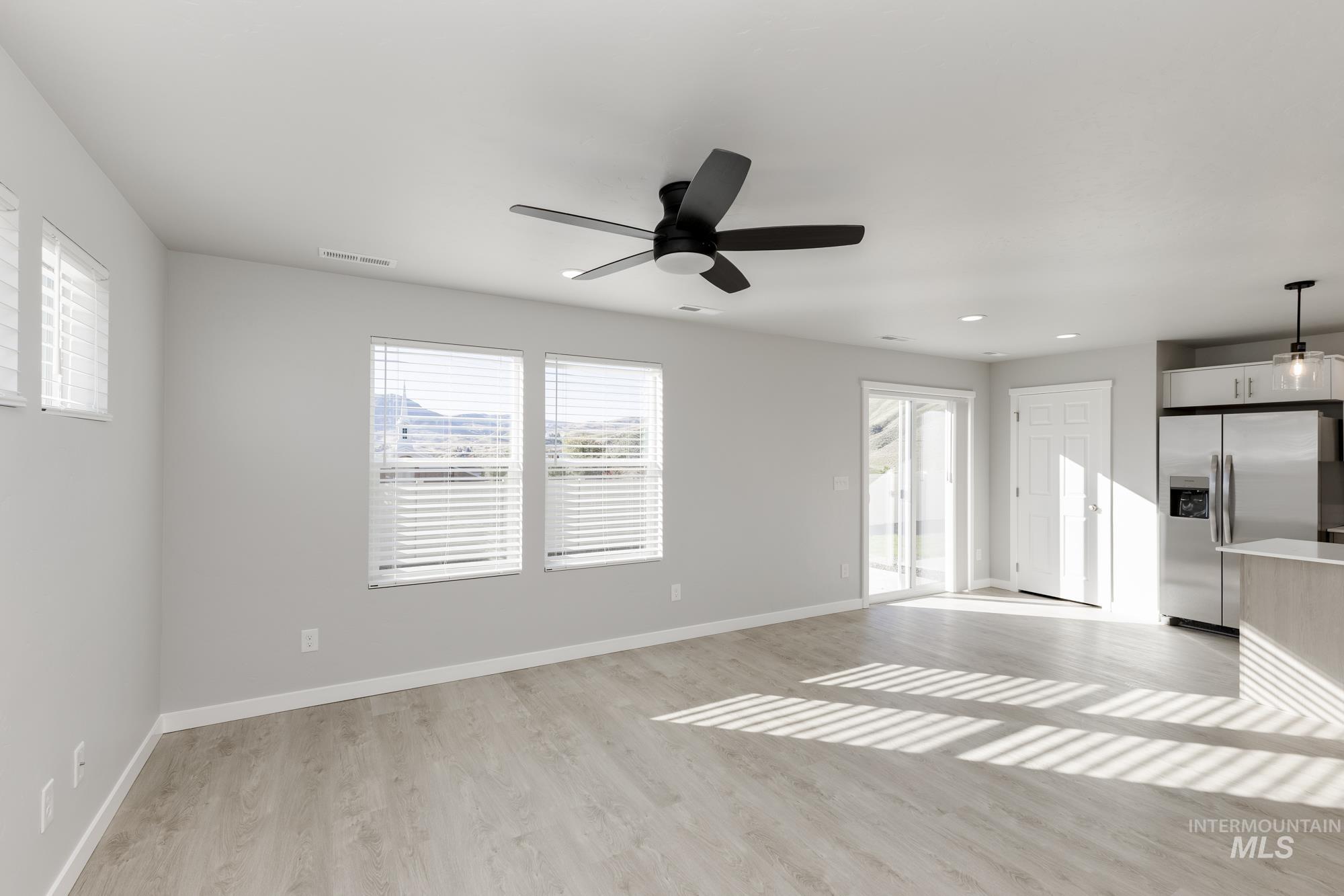 103 Bighorn St, Horseshoe Bend, Idaho 83629, 3 Bedrooms, 2.5 Bathrooms, Residential For Sale, Price $343,990,MLS 98963155