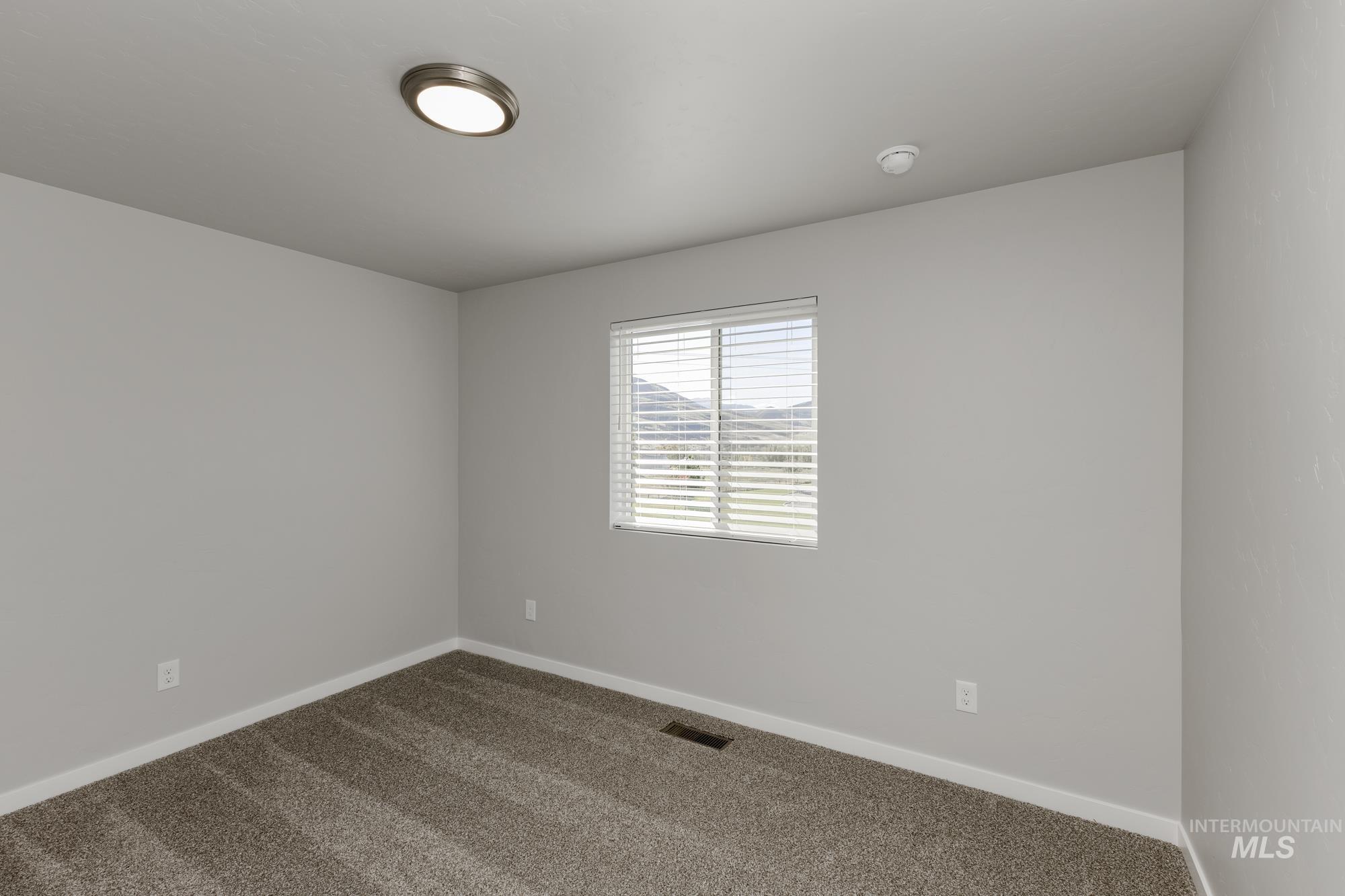 105 Bighorn St, Horseshoe Bend, Idaho 83629, 3 Bedrooms, 2.5 Bathrooms, Residential For Sale, Price $339,990,MLS 98963156