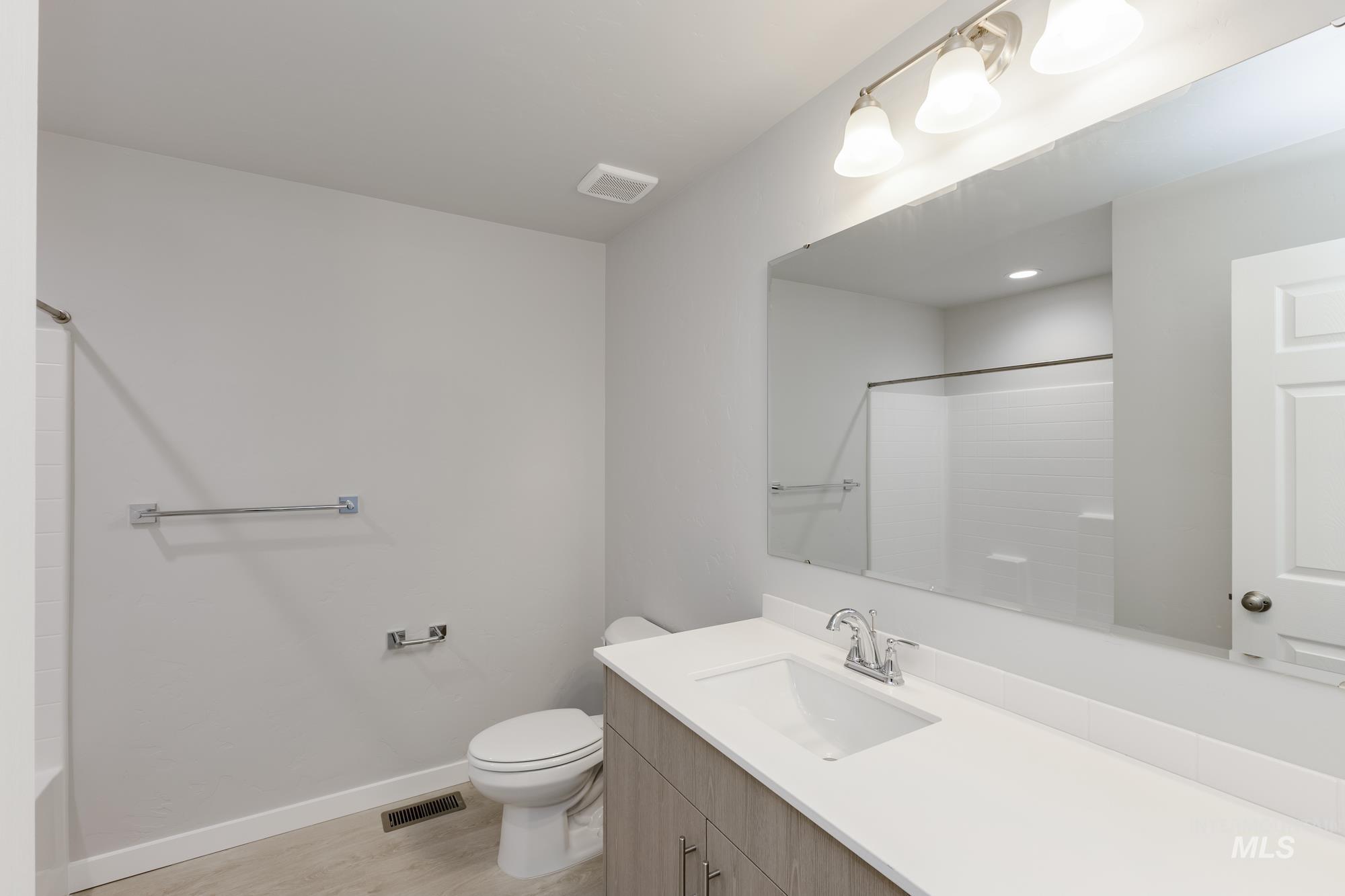 105 Bighorn St, Horseshoe Bend, Idaho 83629, 3 Bedrooms, 2.5 Bathrooms, Residential For Sale, Price $339,990,MLS 98963156