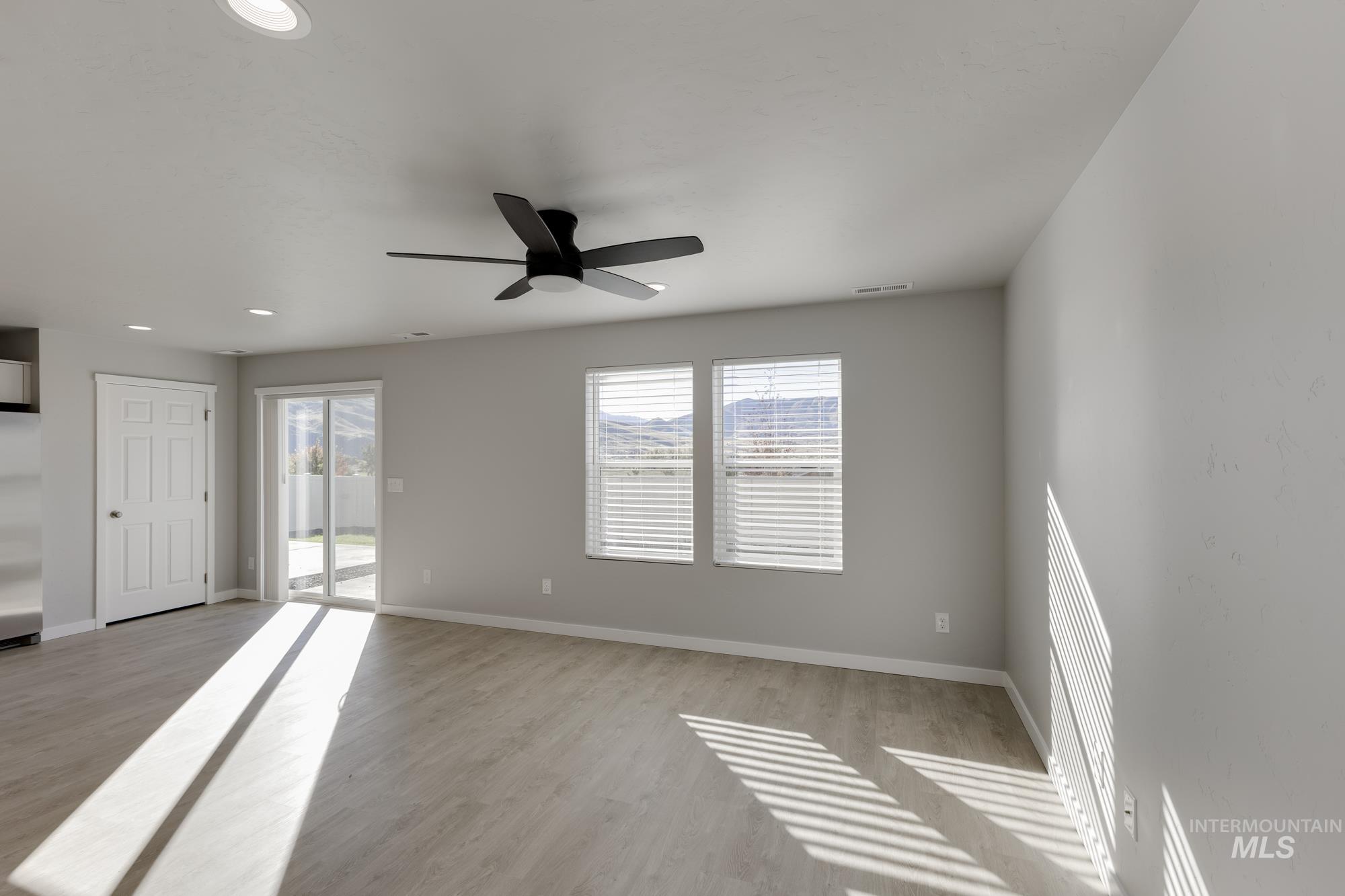 105 Bighorn St, Horseshoe Bend, Idaho 83629, 3 Bedrooms, 2.5 Bathrooms, Residential For Sale, Price $339,990,MLS 98963156