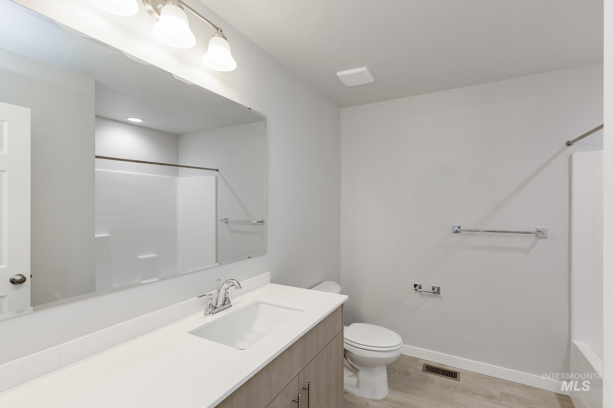 107 Bighorn St, Horseshoe Bend, Idaho 83629, 3 Bedrooms, 2.5 Bathrooms, Residential For Sale, Price $338,990,MLS 98963157