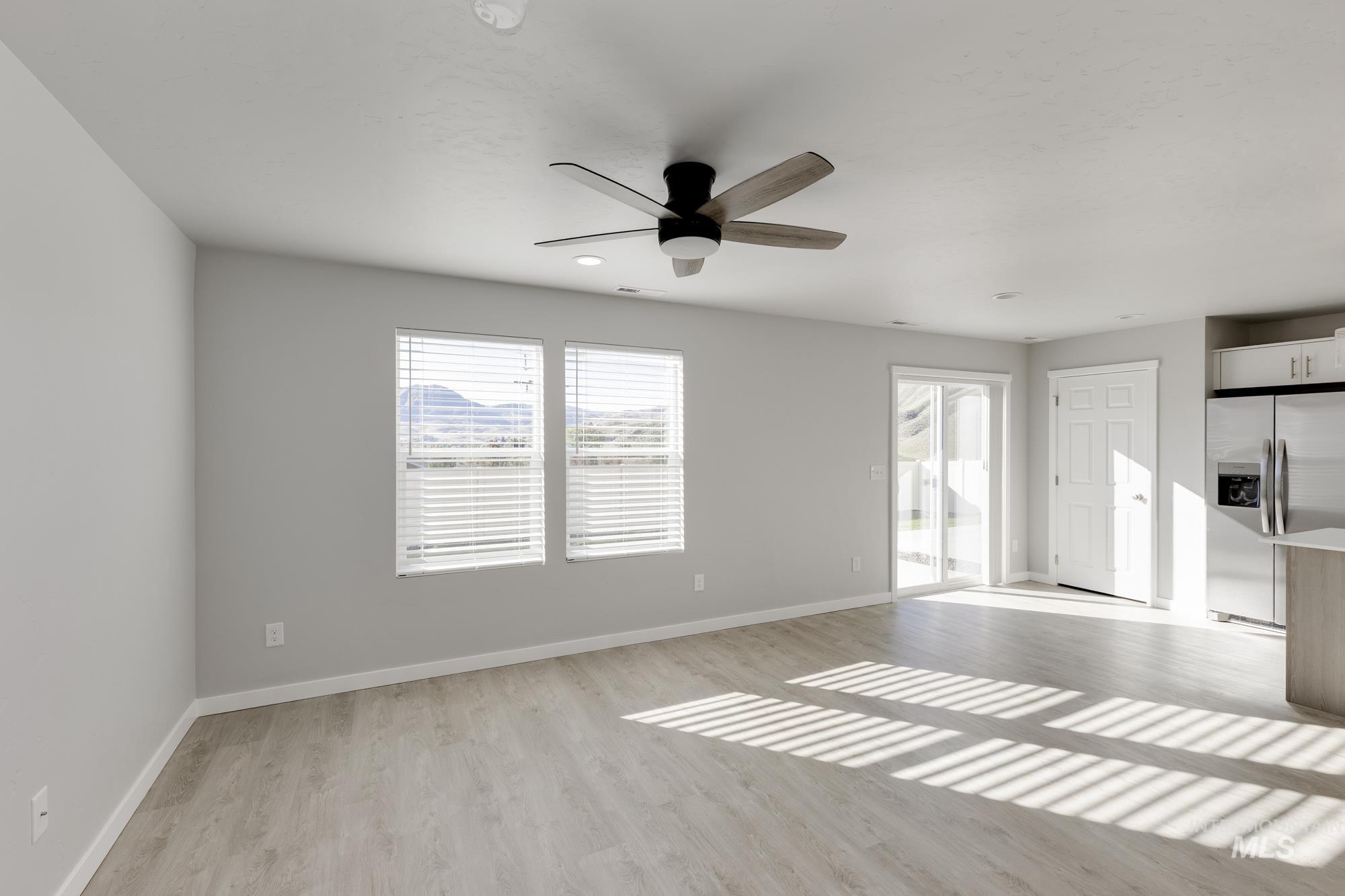 107 Bighorn St, Horseshoe Bend, Idaho 83629, 3 Bedrooms, 2.5 Bathrooms, Residential For Sale, Price $338,990,MLS 98963157