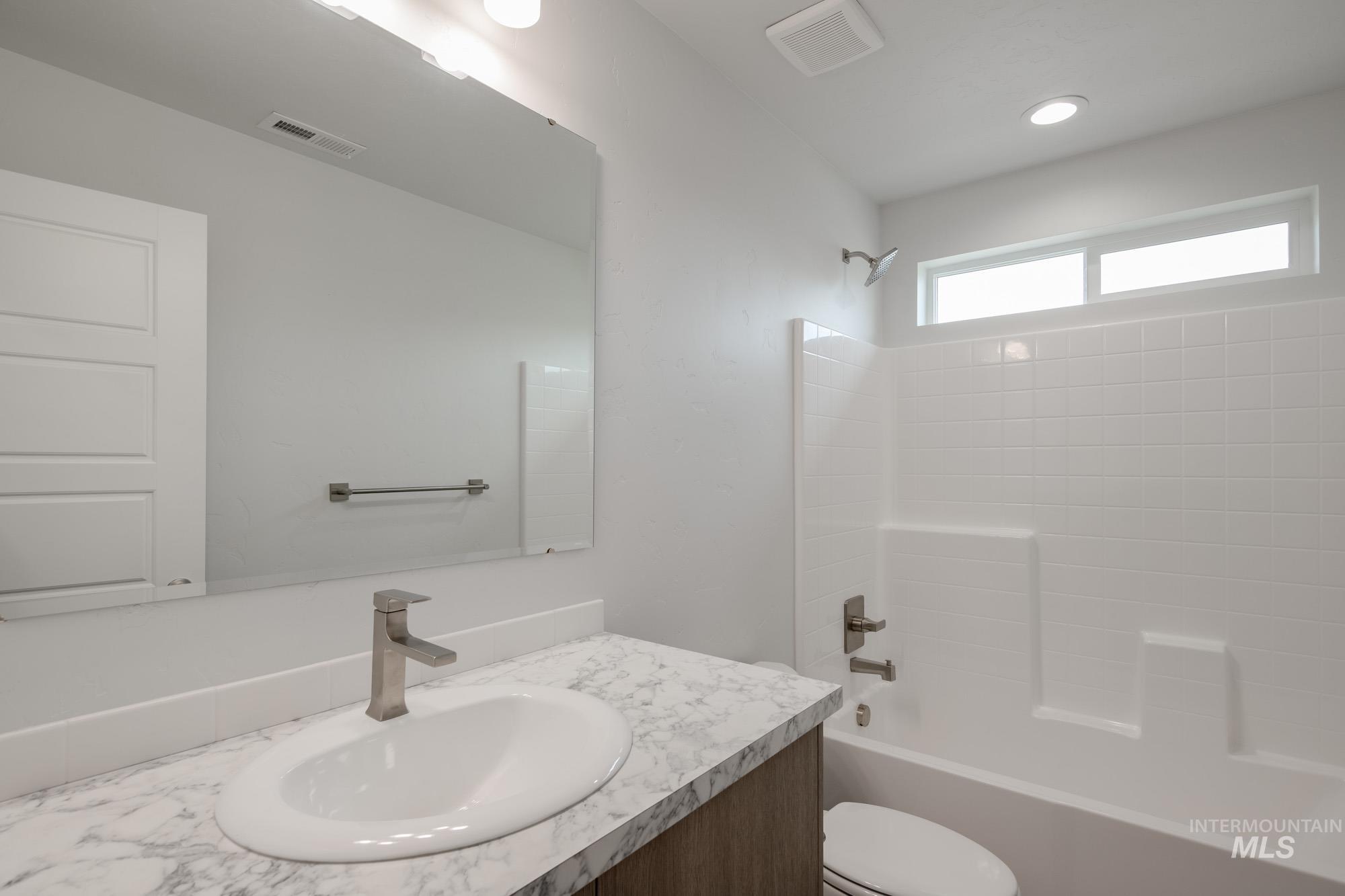 6333 W Naxos St, Meridian, Idaho 83646, 4 Bedrooms, 2 Bathrooms, Residential For Sale, Price $469,990,MLS 98963158