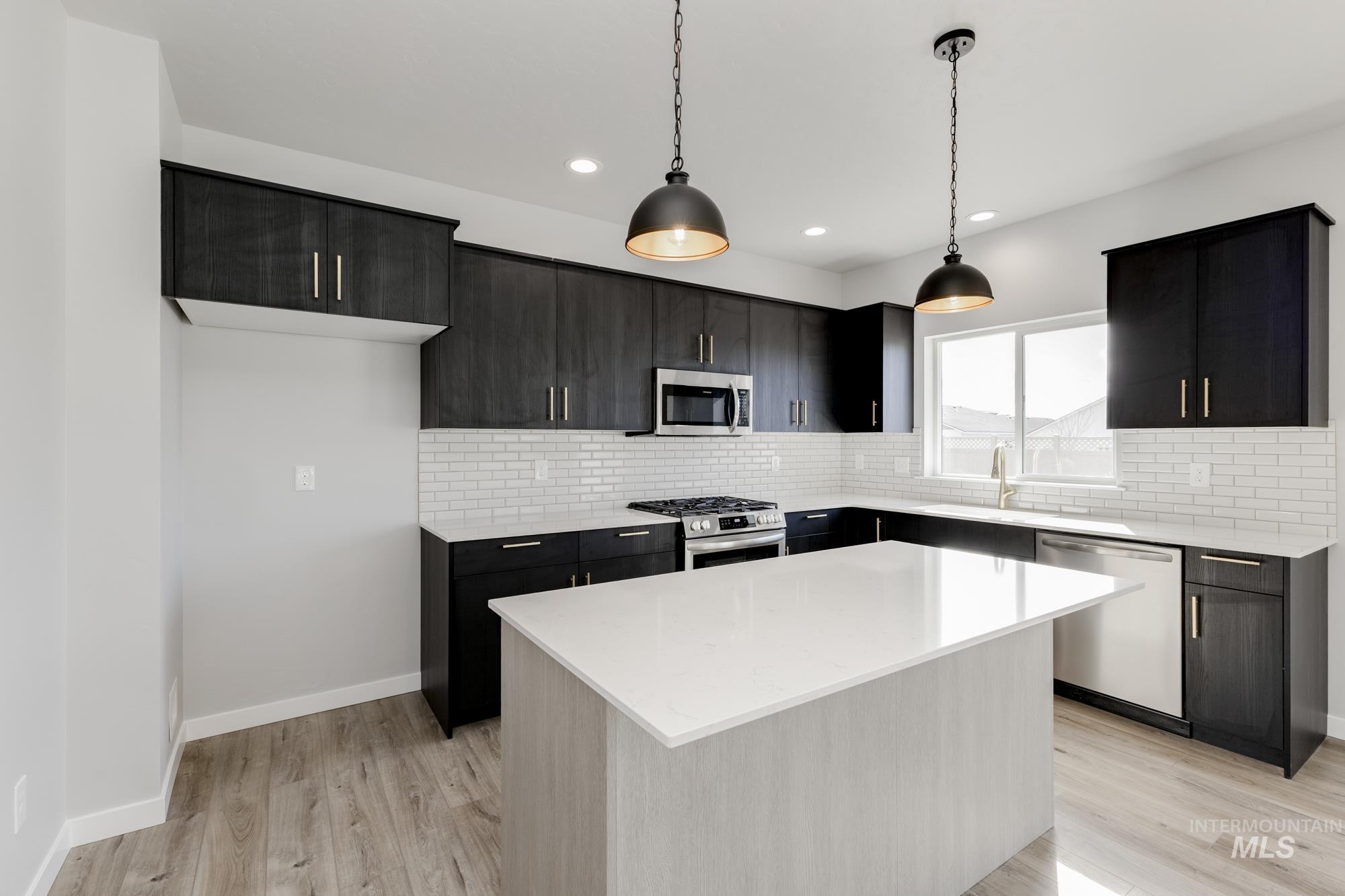 10531 W Garganey Dr, Star, Idaho 83669, 5 Bedrooms, 3 Bathrooms, Residential For Sale, Price $549,990,MLS 98963163