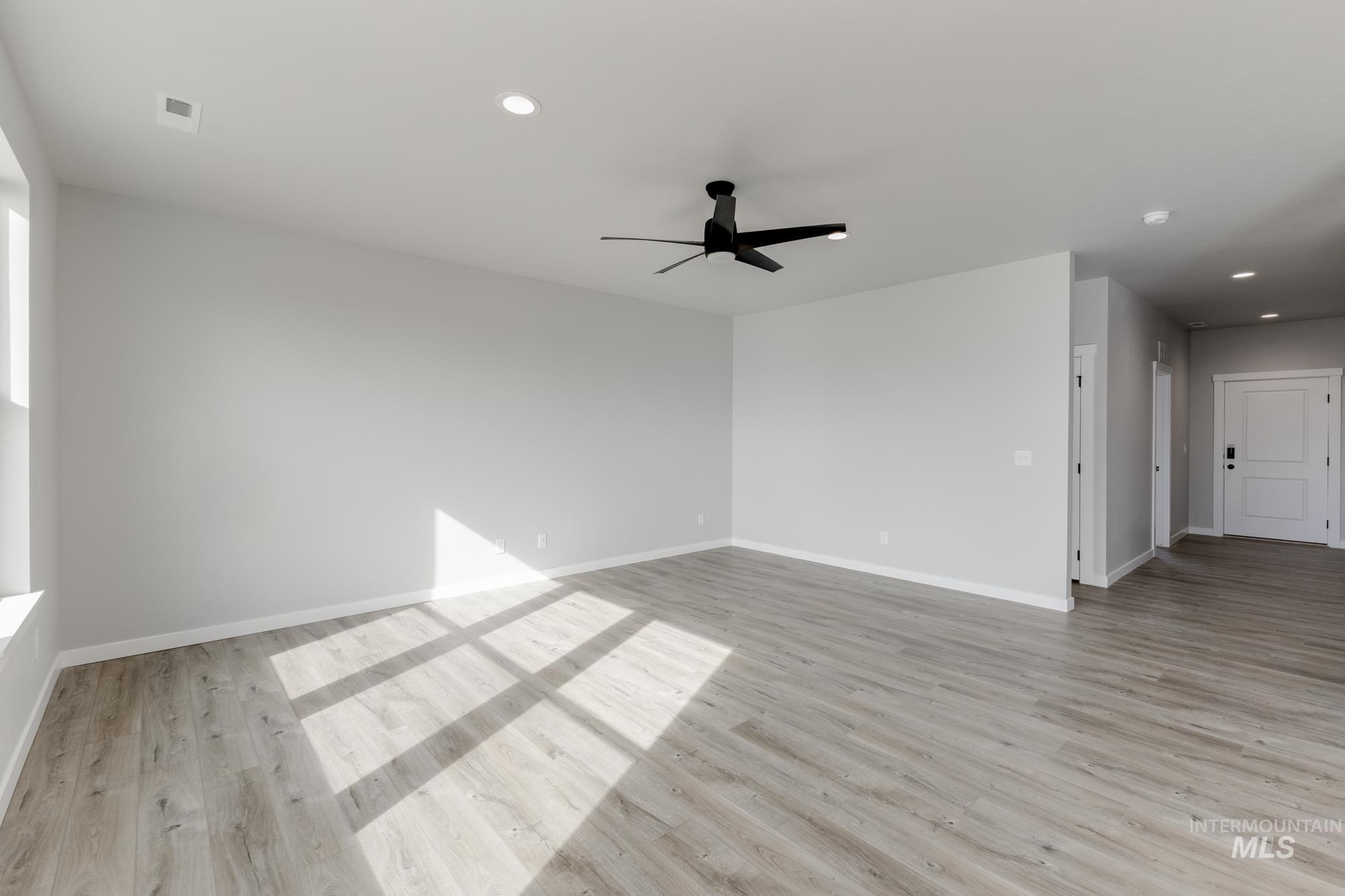 10531 W Garganey Dr, Star, Idaho 83669, 5 Bedrooms, 3 Bathrooms, Residential For Sale, Price $549,990,MLS 98963163