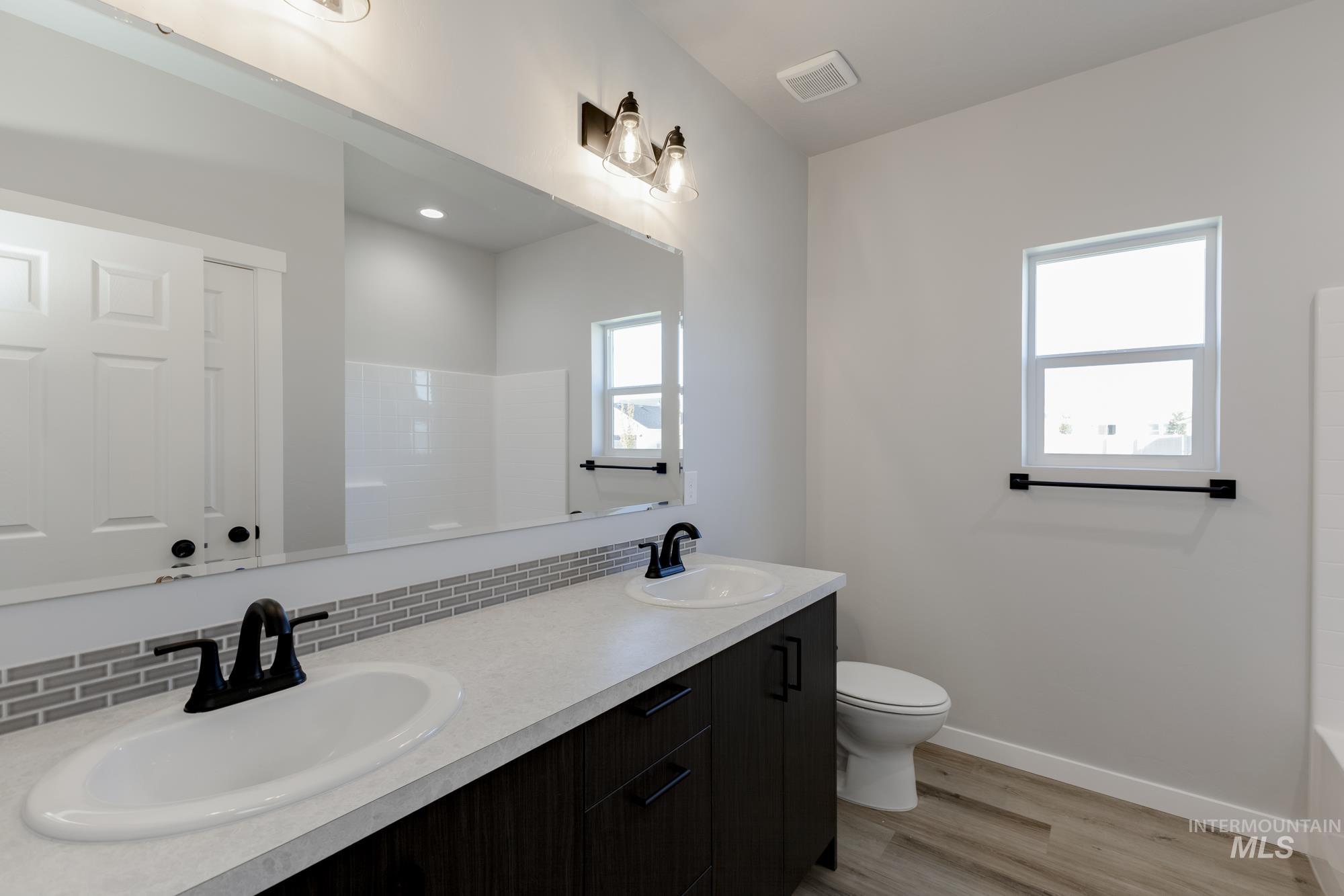 9271 W Blue Lace St, Nampa, Idaho 83687, 4 Bedrooms, 2.5 Bathrooms, Residential For Sale, Price $515,990,MLS 98963170