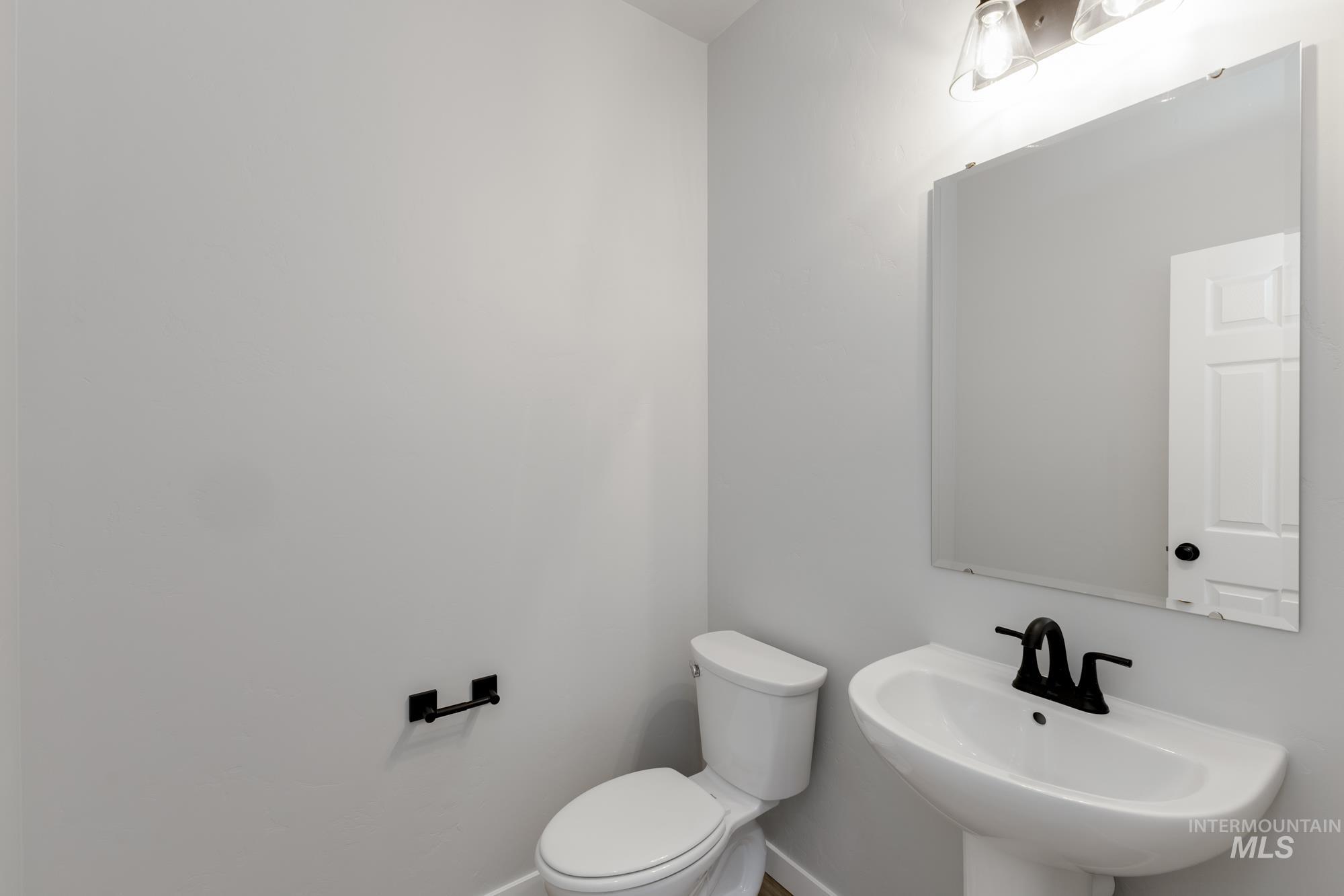 9271 W Blue Lace St, Nampa, Idaho 83687, 4 Bedrooms, 2.5 Bathrooms, Residential For Sale, Price $515,990,MLS 98963170