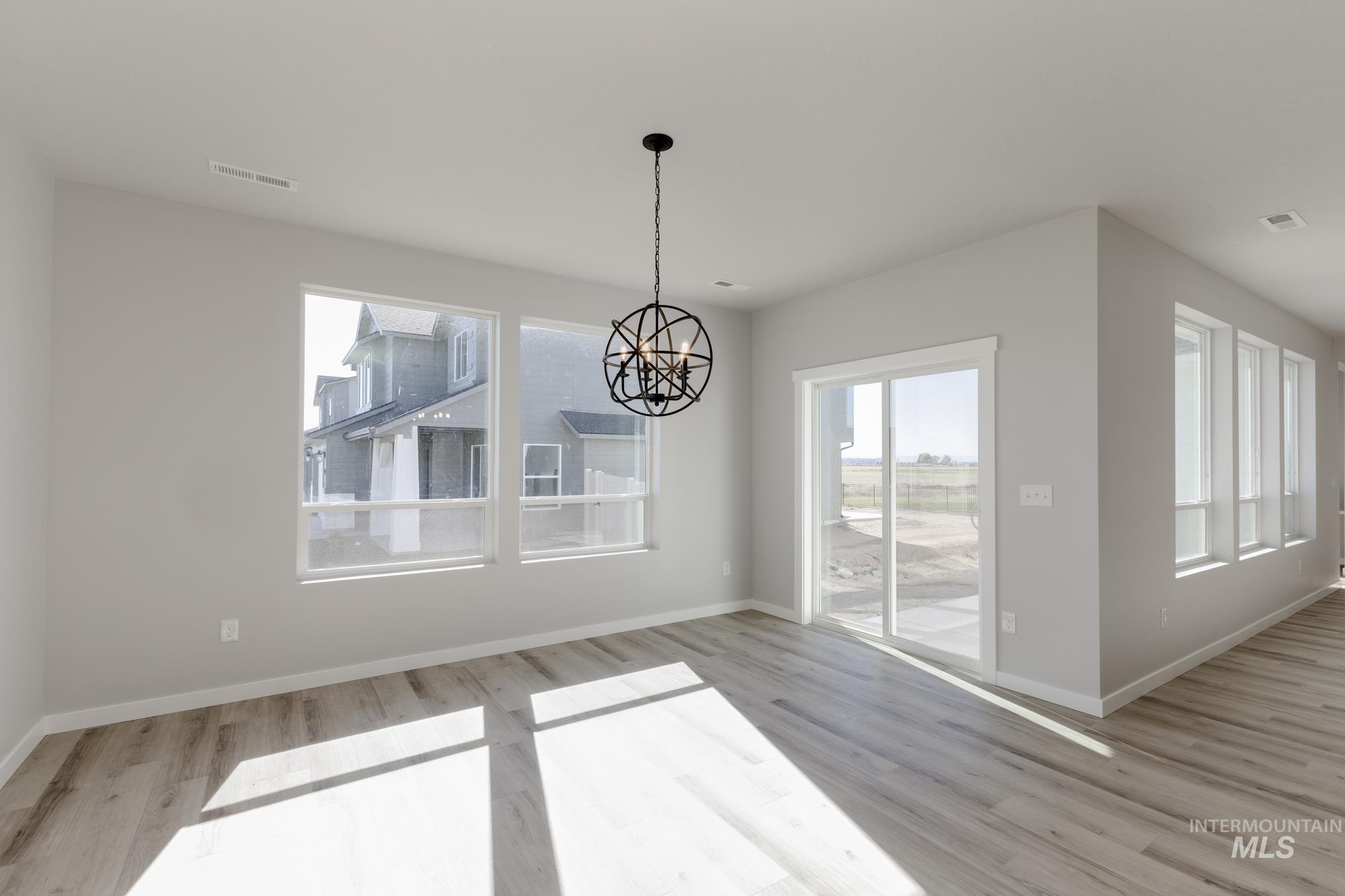 9271 W Blue Lace St, Nampa, Idaho 83687, 4 Bedrooms, 2.5 Bathrooms, Residential For Sale, Price $515,990,MLS 98963170