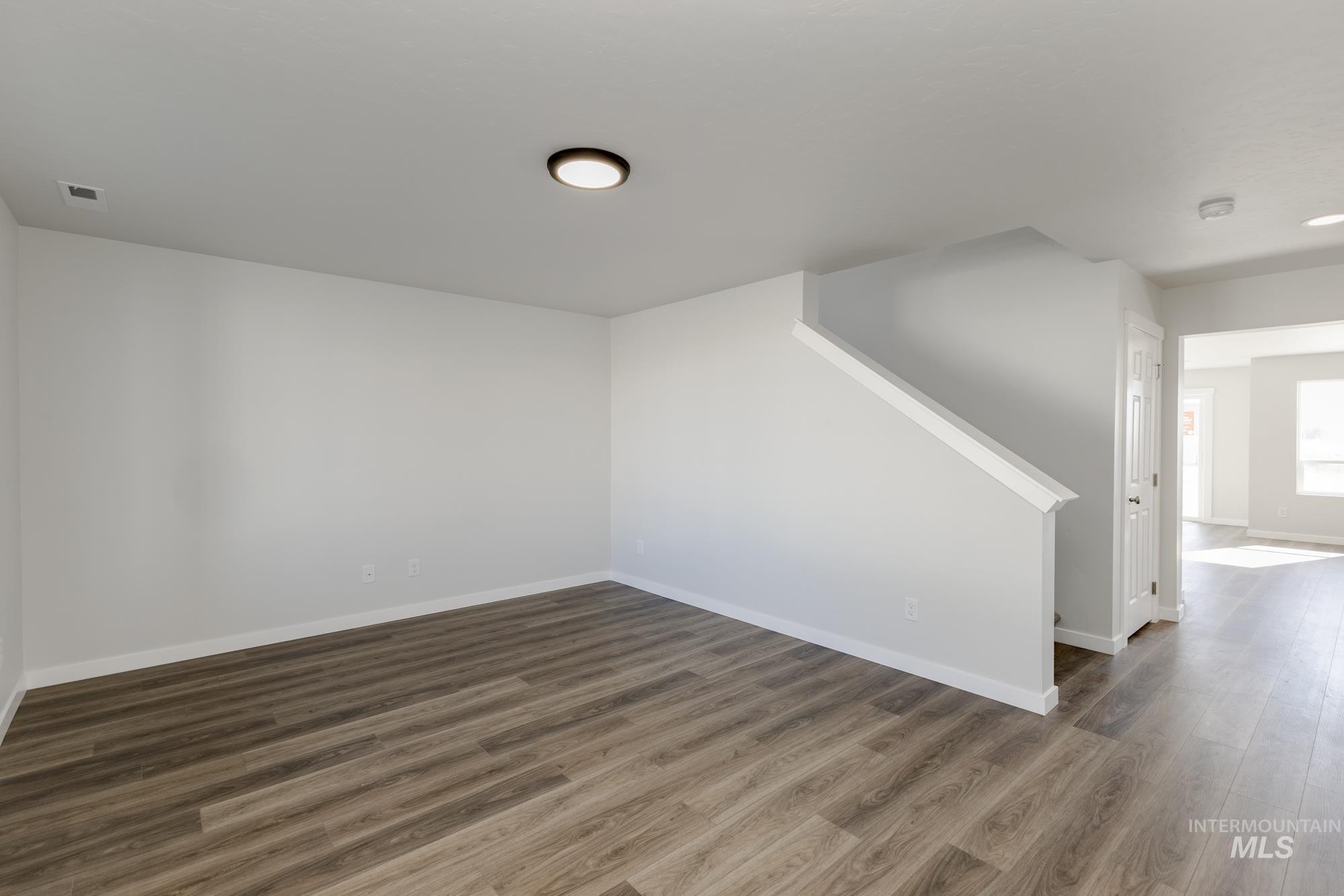 9285 W Blue Lace St, Nampa, Idaho 83687, 5 Bedrooms, 3 Bathrooms, Residential For Sale, Price $479,990,MLS 98963171