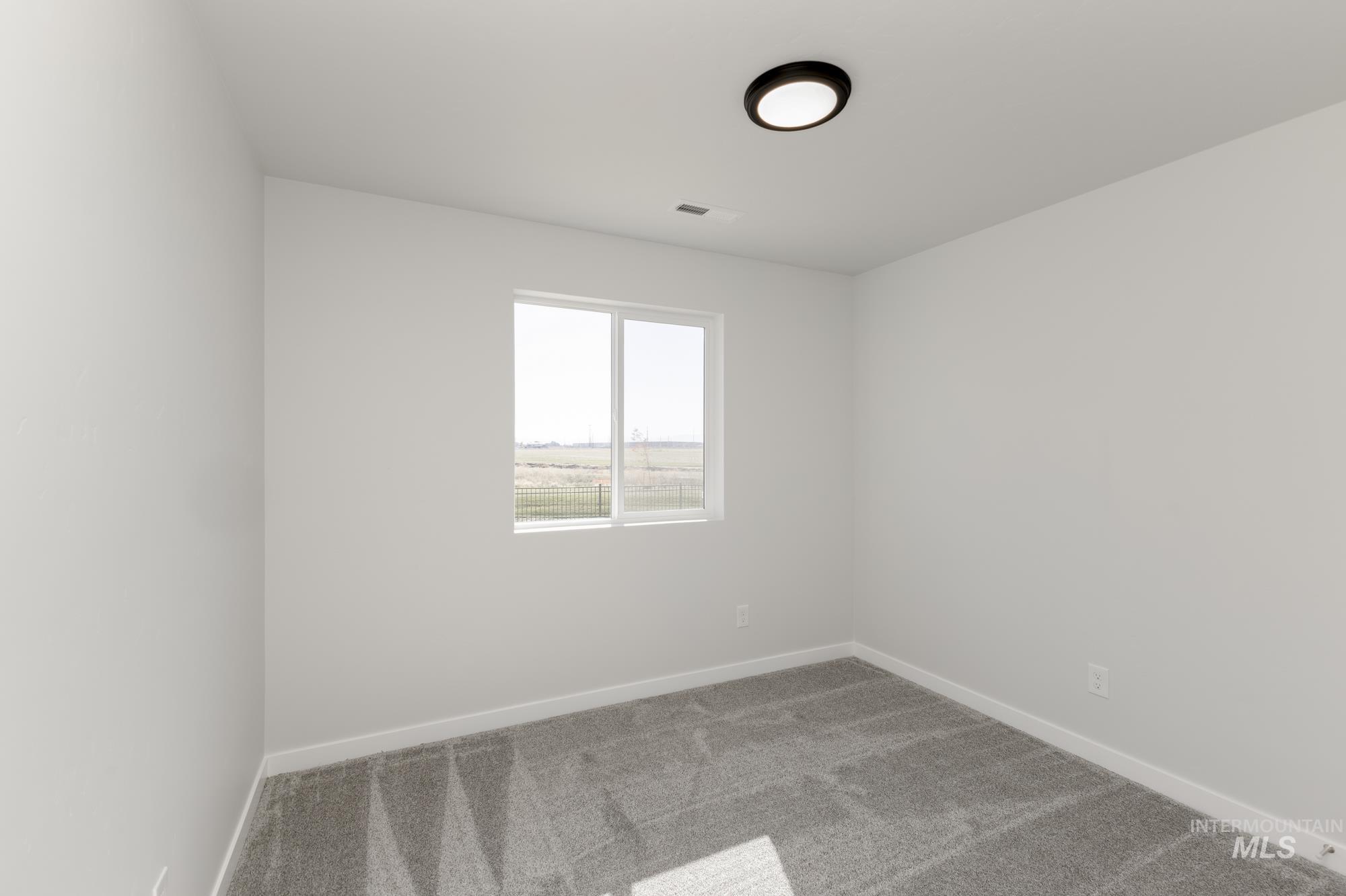 9285 W Blue Lace St, Nampa, Idaho 83687, 5 Bedrooms, 3 Bathrooms, Residential For Sale, Price $479,990,MLS 98963171