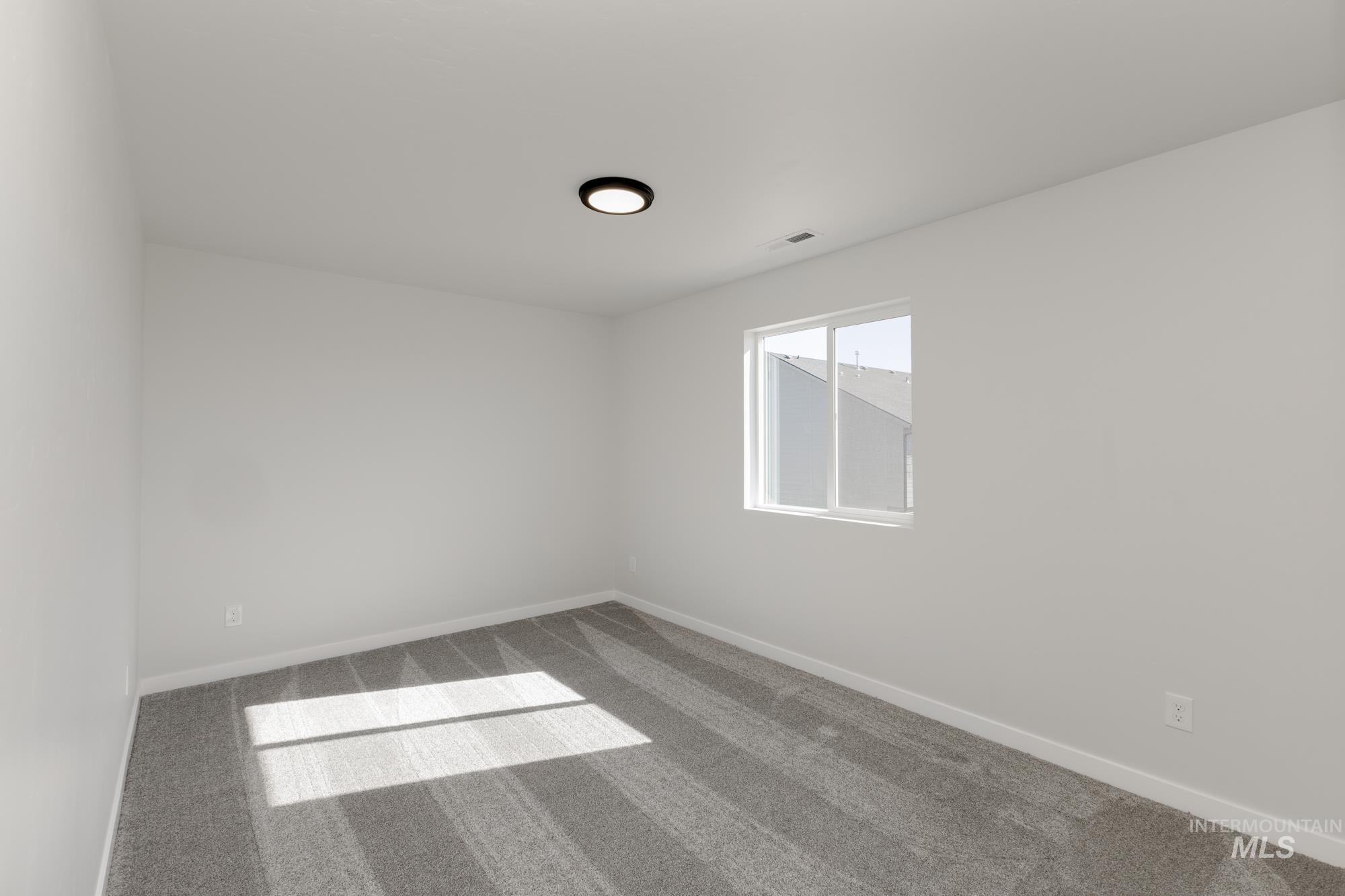 9285 W Blue Lace St, Nampa, Idaho 83687, 5 Bedrooms, 3 Bathrooms, Residential For Sale, Price $479,990,MLS 98963171