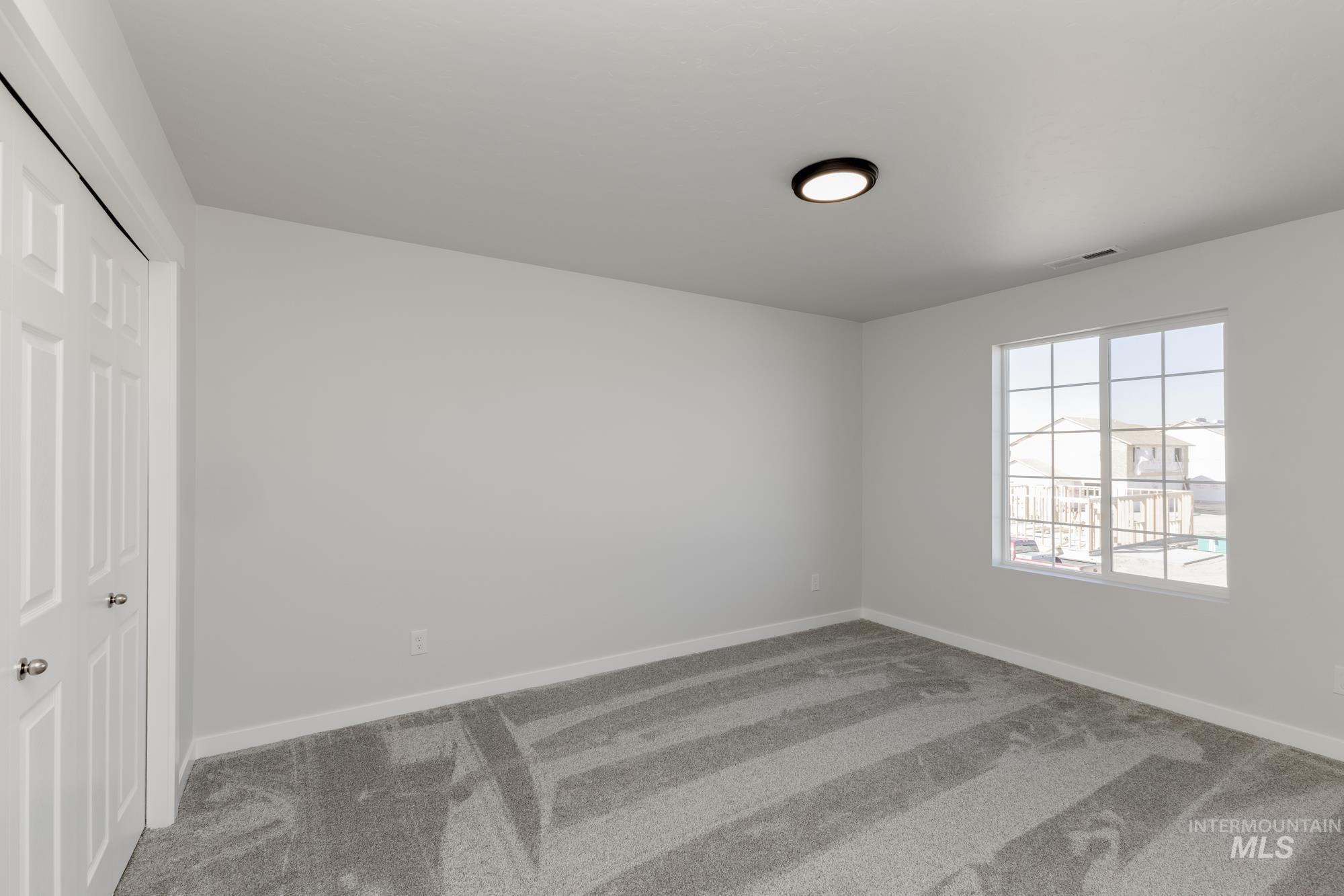 9285 W Blue Lace St, Nampa, Idaho 83687, 5 Bedrooms, 3 Bathrooms, Residential For Sale, Price $479,990,MLS 98963171