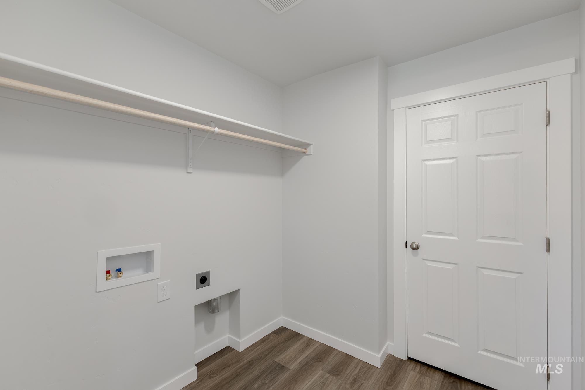 9285 W Blue Lace St, Nampa, Idaho 83687, 5 Bedrooms, 3 Bathrooms, Residential For Sale, Price $479,990,MLS 98963171