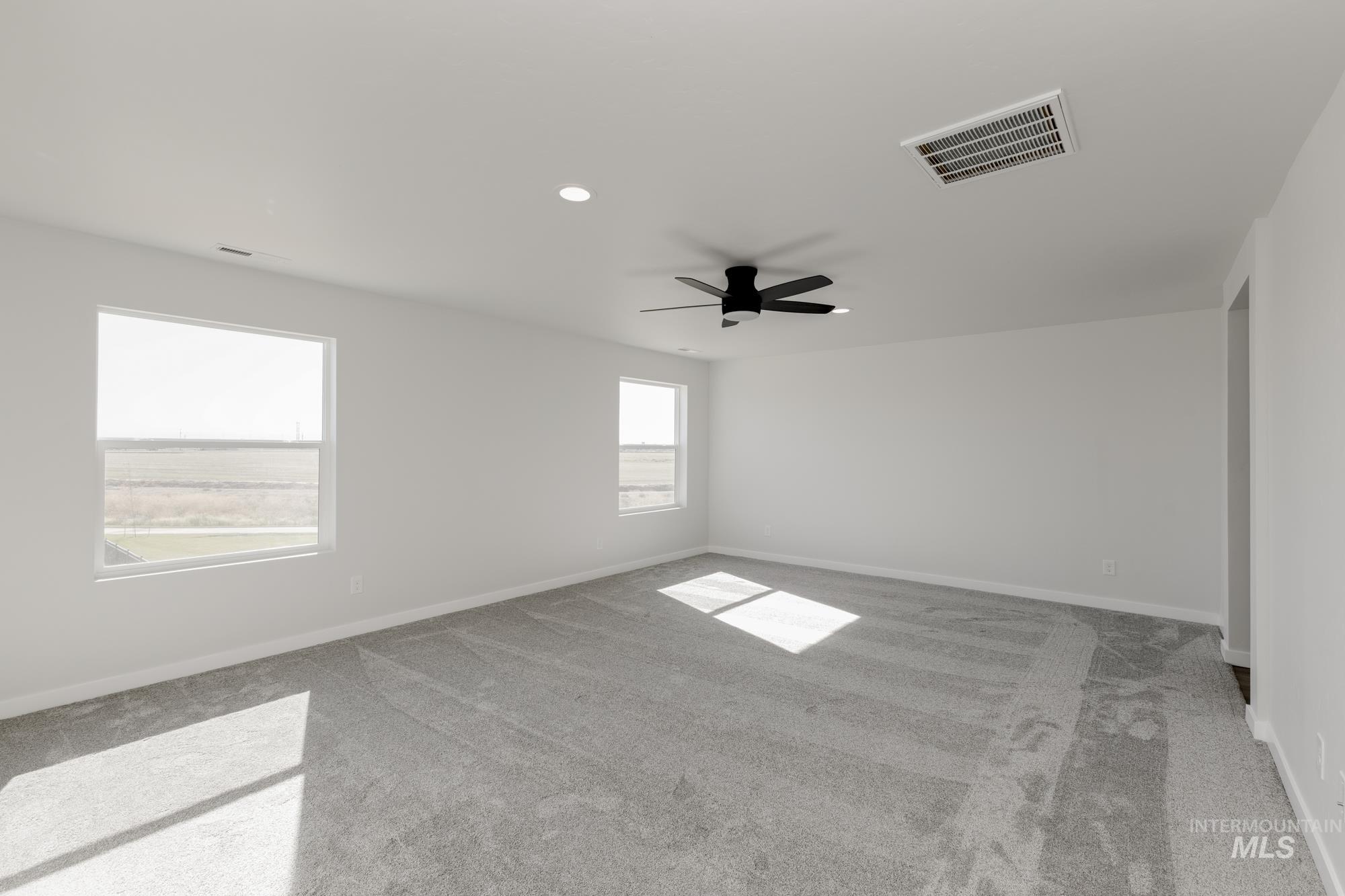 9285 W Blue Lace St, Nampa, Idaho 83687, 5 Bedrooms, 3 Bathrooms, Residential For Sale, Price $479,990,MLS 98963171