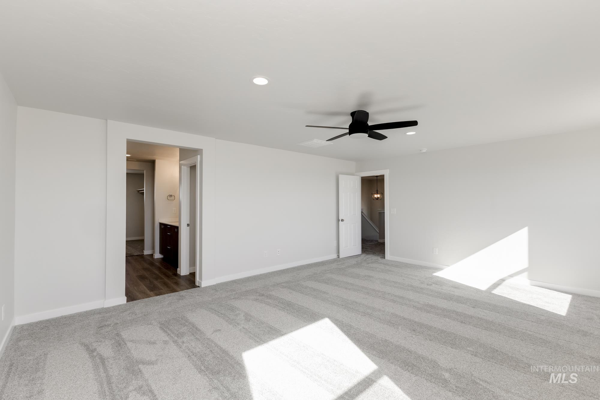 9285 W Blue Lace St, Nampa, Idaho 83687, 5 Bedrooms, 3 Bathrooms, Residential For Sale, Price $479,990,MLS 98963171