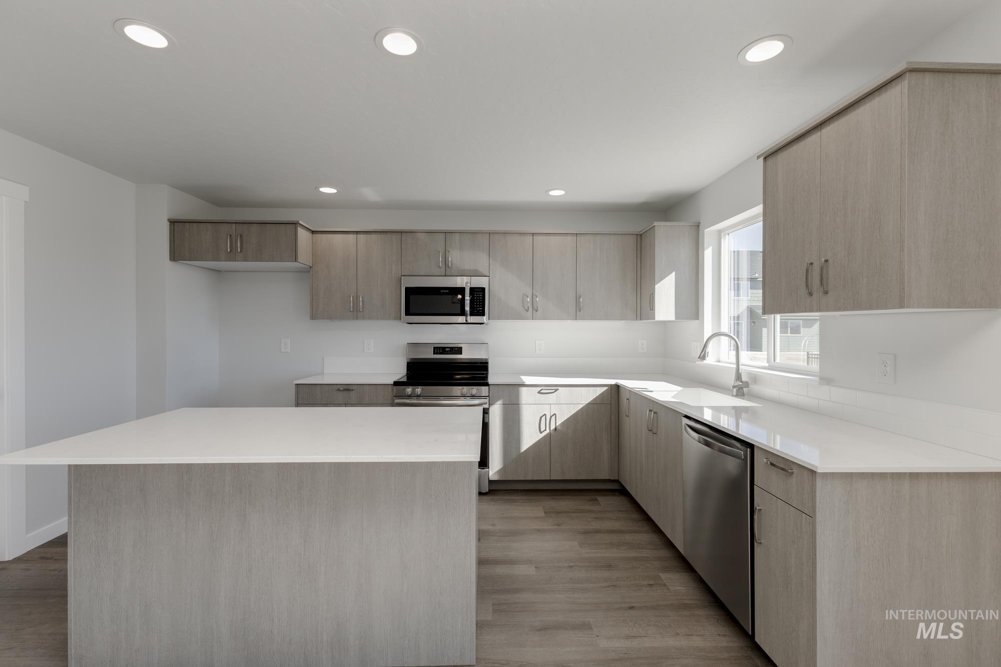 9299 W Blue Lace St, Nampa, Idaho 83687, 4 Bedrooms, 2.5 Bathrooms, Residential For Sale, Price $469,990,MLS 98963172