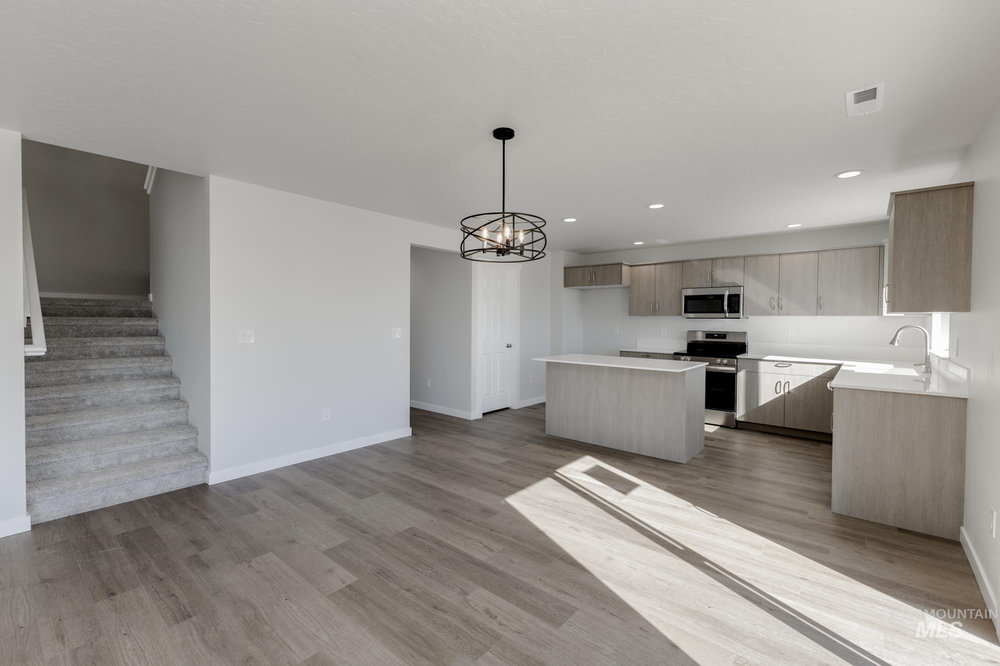 9299 W Blue Lace St, Nampa, Idaho 83687, 4 Bedrooms, 2.5 Bathrooms, Residential For Sale, Price $469,990,MLS 98963172