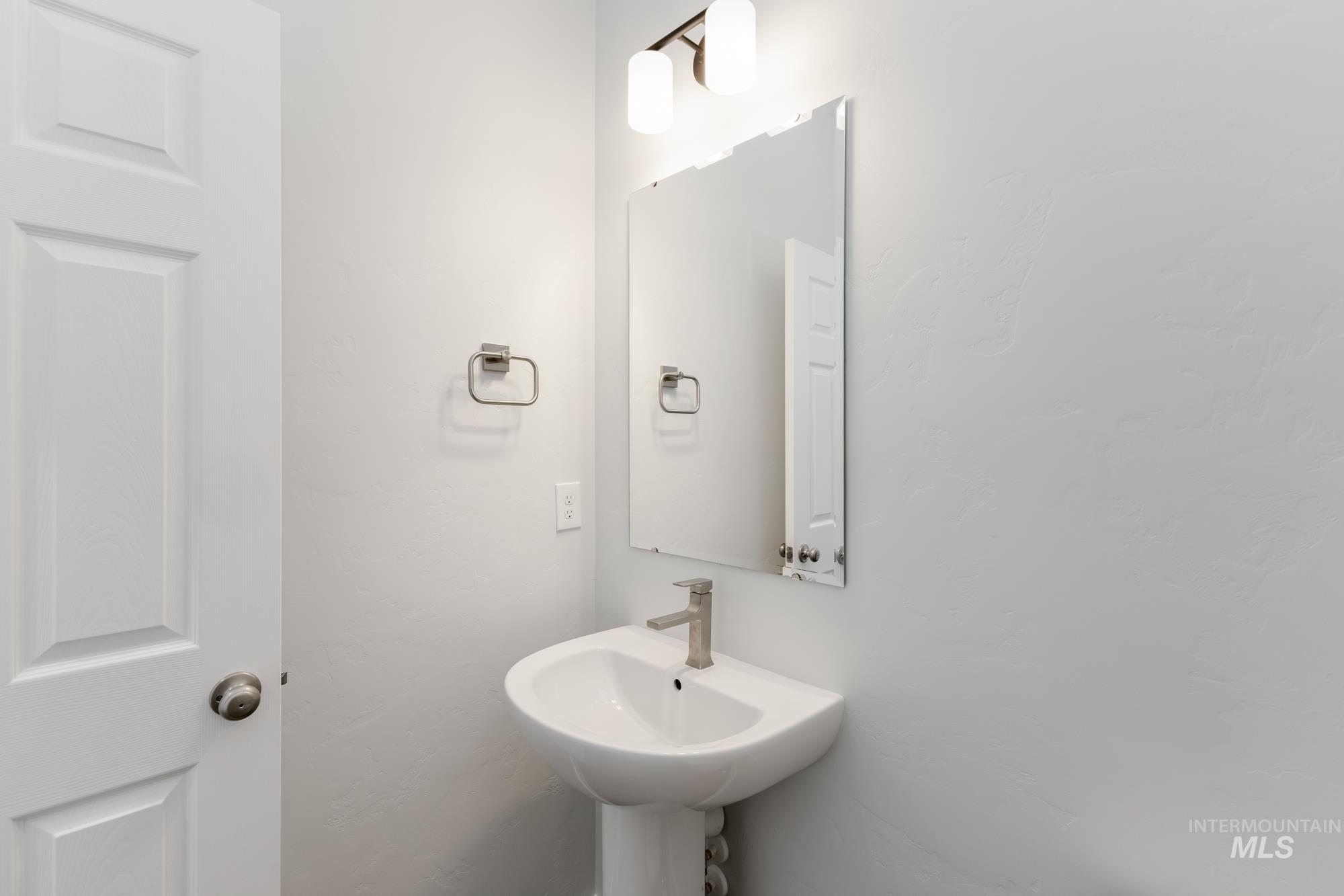 11085 Cart St, Caldwell, Idaho 83605, 3 Bedrooms, 2.5 Bathrooms, Residential For Sale, Price $429,990,MLS 98963176