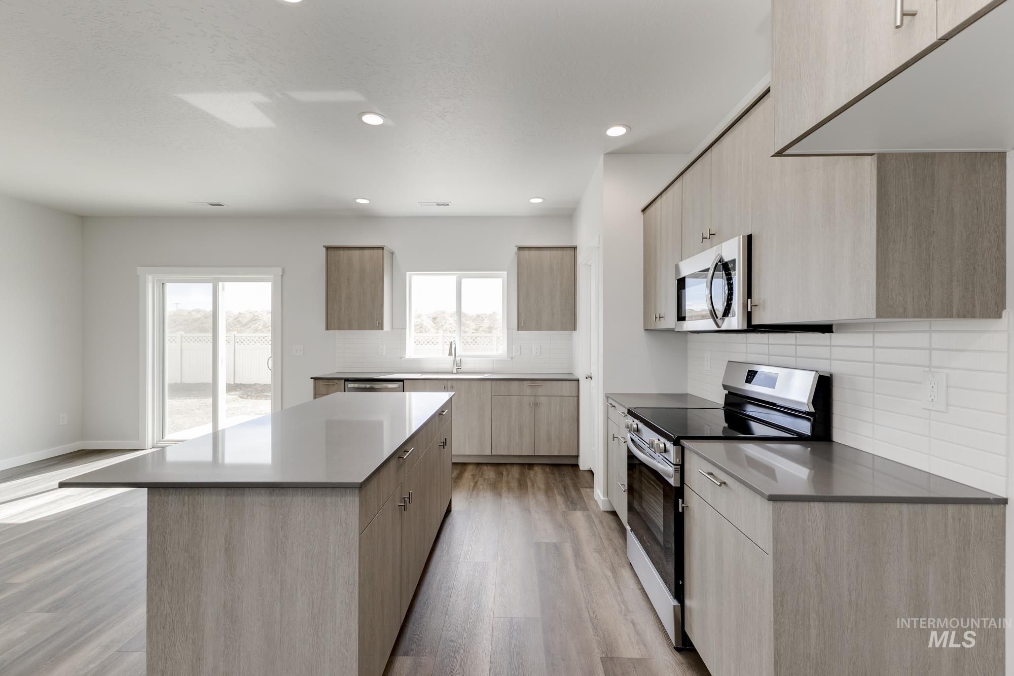 11085 Cart St, Caldwell, Idaho 83605, 3 Bedrooms, 2.5 Bathrooms, Residential For Sale, Price $429,990,MLS 98963176