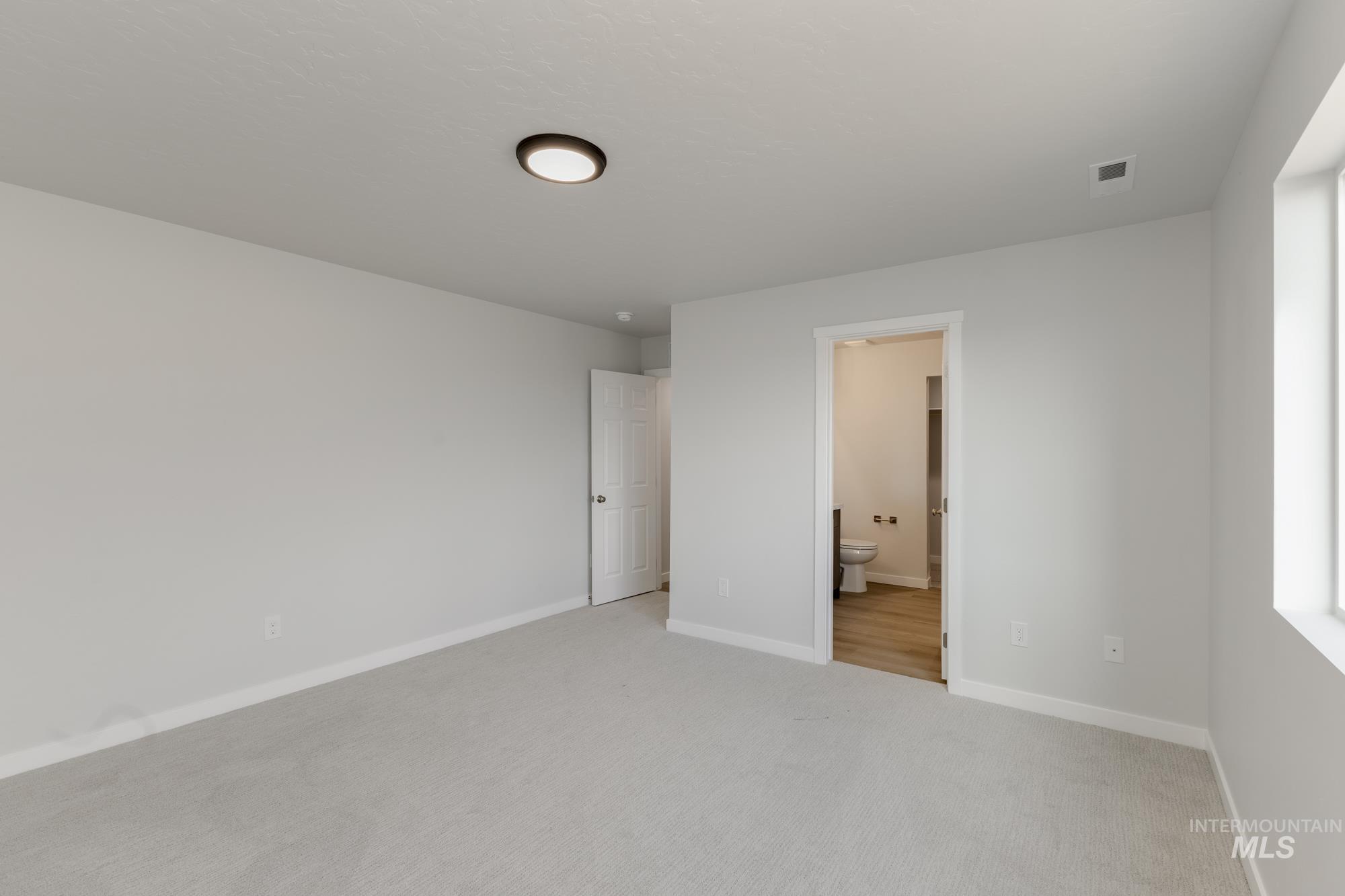 3132 N Arroyo Vista Way, Kuna, Idaho 83634, 3 Bedrooms, 2 Bathrooms, Residential For Sale, Price $394,990,MLS 98963180