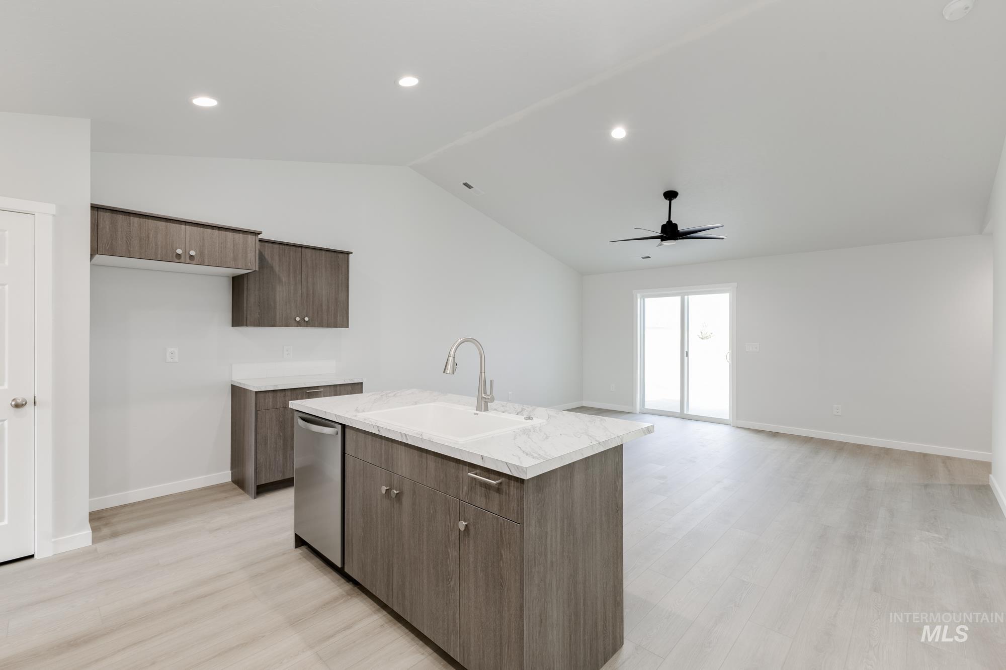 3132 N Arroyo Vista Way, Kuna, Idaho 83634, 3 Bedrooms, 2 Bathrooms, Residential For Sale, Price $394,990,MLS 98963180