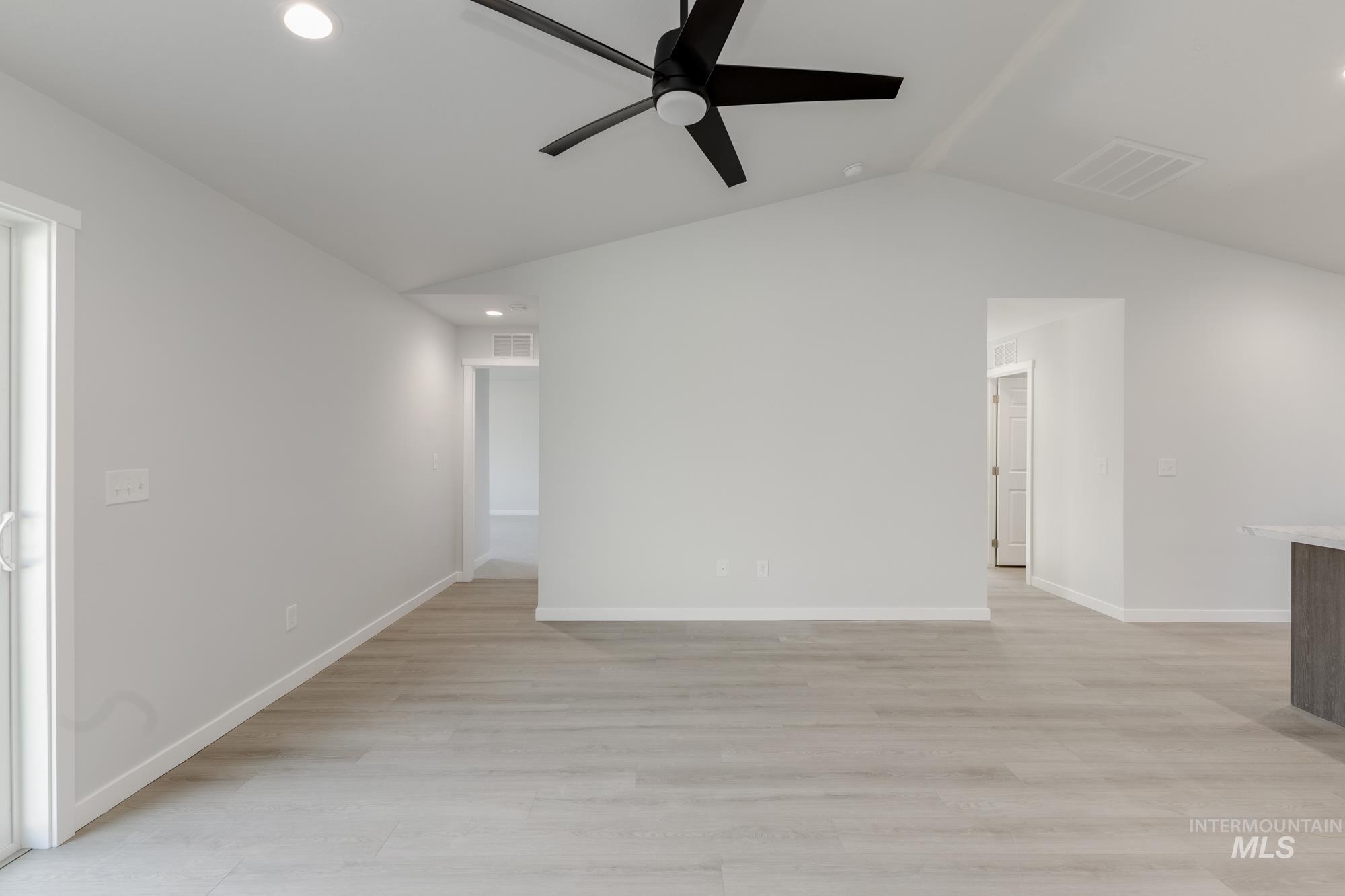 3132 N Arroyo Vista Way, Kuna, Idaho 83634, 3 Bedrooms, 2 Bathrooms, Residential For Sale, Price $394,990,MLS 98963180