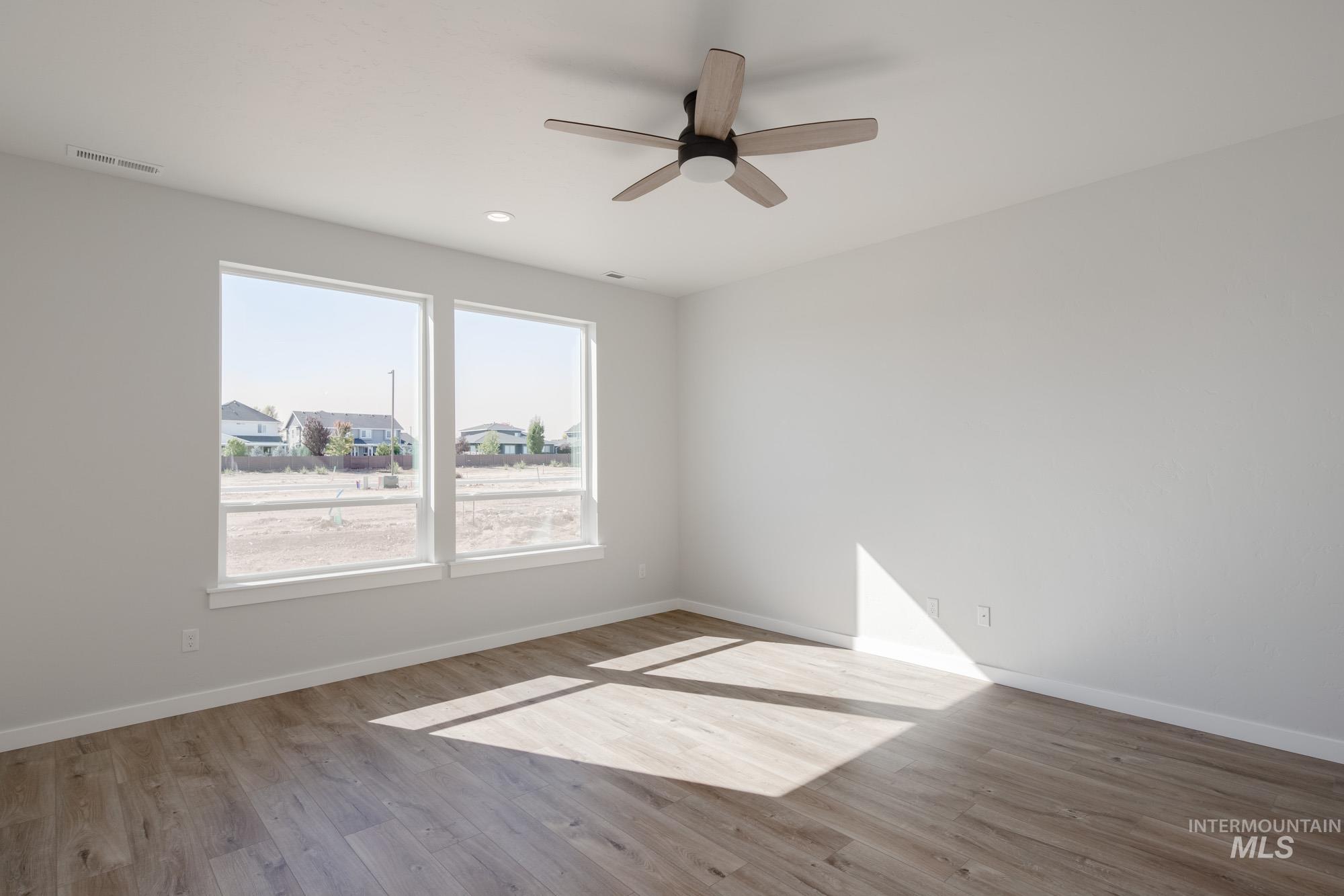 4233 E Hillsong St, Meridian, Idaho 83709, 3 Bedrooms, 2.5 Bathrooms, Residential For Sale, Price $426,990,MLS 98963181