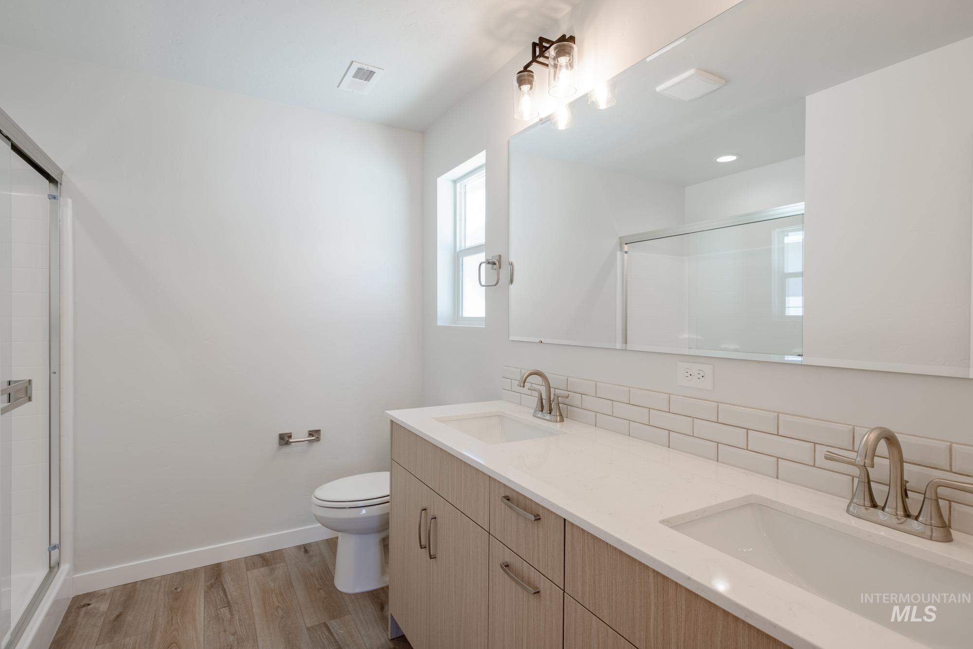 4233 E Hillsong St, Meridian, Idaho 83709, 3 Bedrooms, 2.5 Bathrooms, Residential For Sale, Price $426,990,MLS 98963181