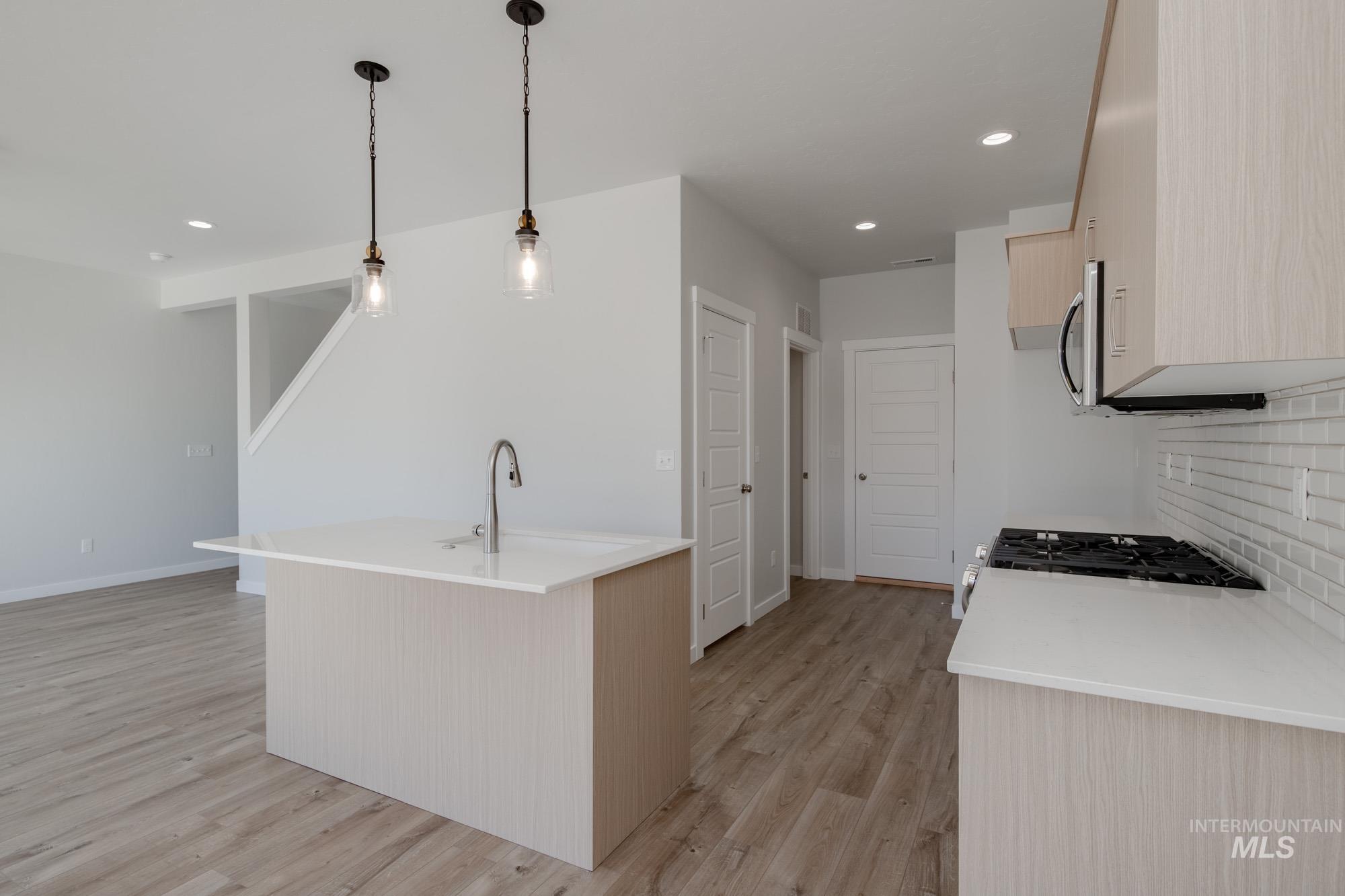 4233 E Hillsong St, Meridian, Idaho 83709, 3 Bedrooms, 2.5 Bathrooms, Residential For Sale, Price $426,990,MLS 98963181