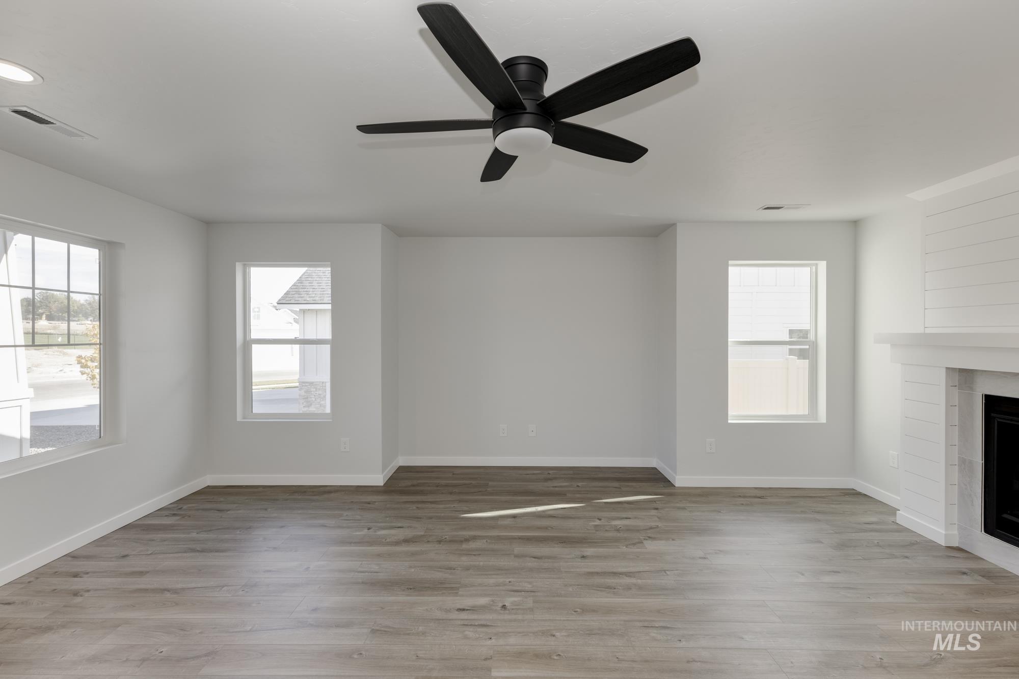 1223 W Pack River Dr, Meridian, Idaho 83642, 5 Bedrooms, 2.5 Bathrooms, Residential For Sale, Price $589,990,MLS 98963190