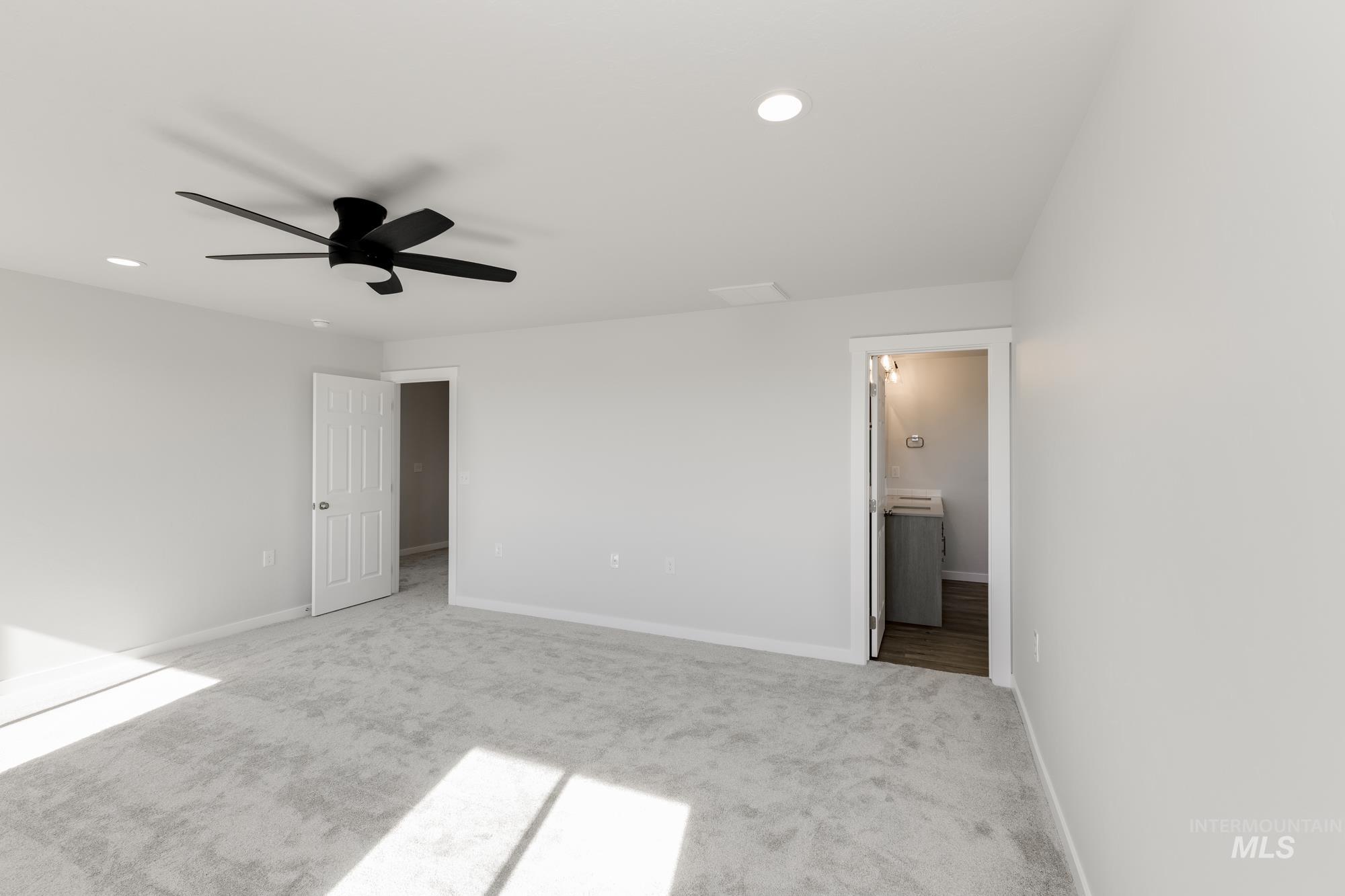 1223 W Pack River Dr, Meridian, Idaho 83642, 5 Bedrooms, 2.5 Bathrooms, Residential For Sale, Price $589,990,MLS 98963190