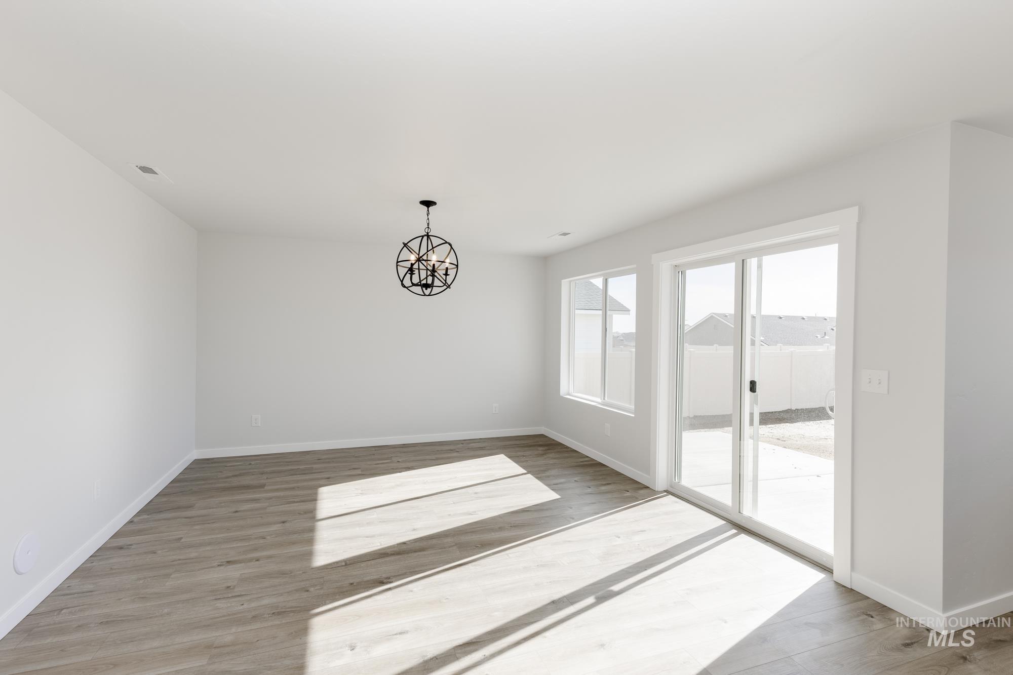 1223 W Pack River Dr, Meridian, Idaho 83642, 5 Bedrooms, 2.5 Bathrooms, Residential For Sale, Price $589,990,MLS 98963190